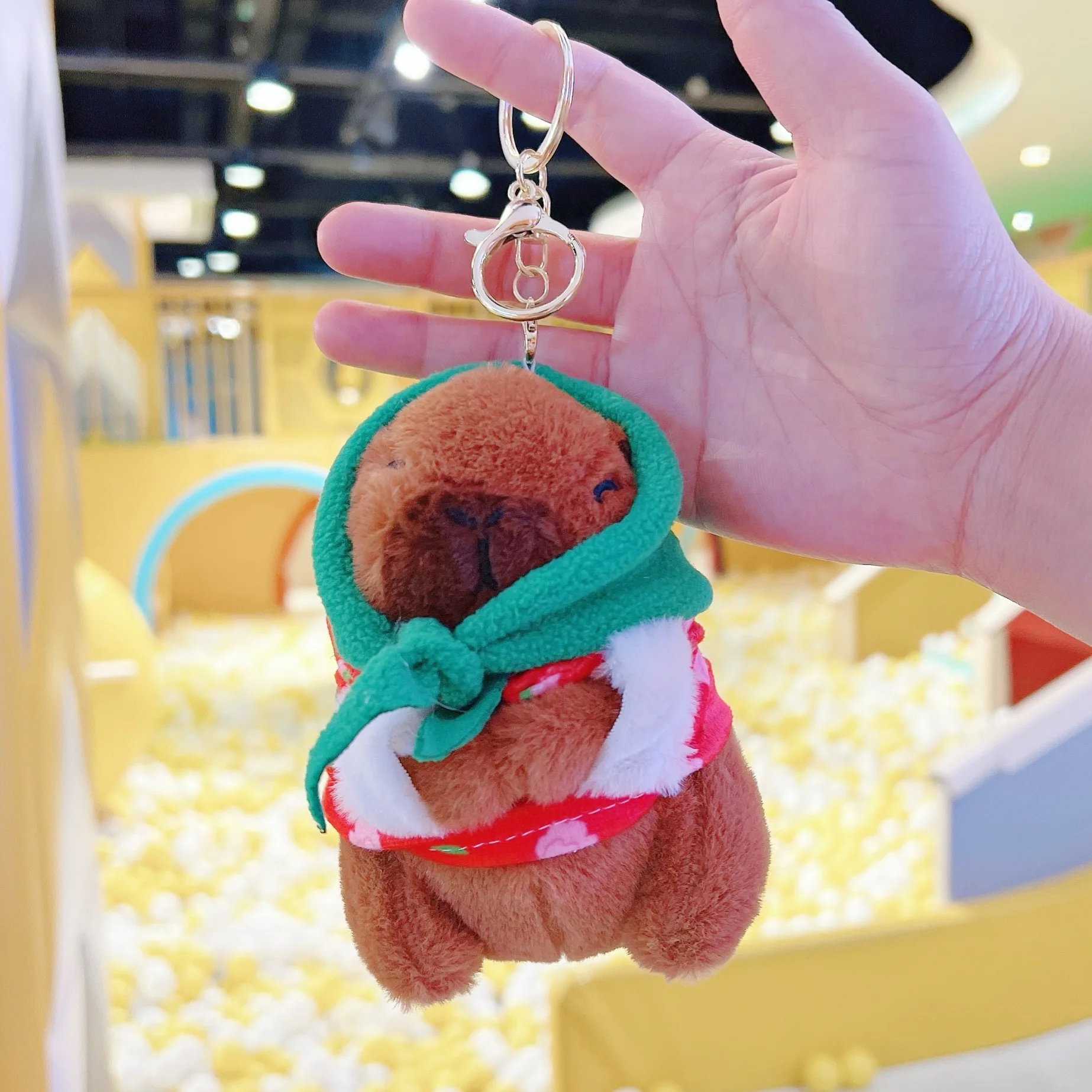 Small pendant plush creative capybara doll filled backpack hanging keychain toy wholesale