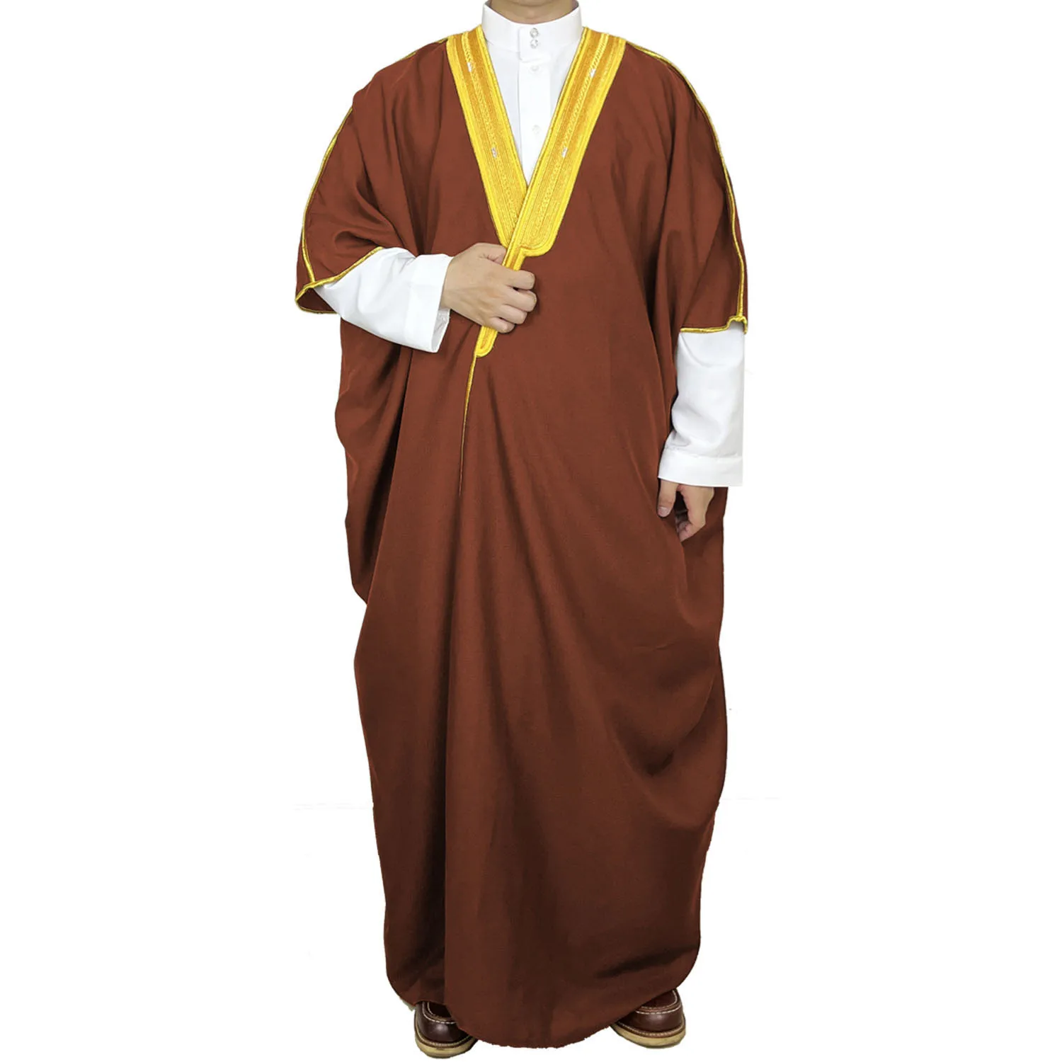 Hot Selling Muslim Men Qamis Man Jubbah Graduation Arab Clothes Batwing Sleeves Omani Thobe Wholesale Arabic Bisht For Men