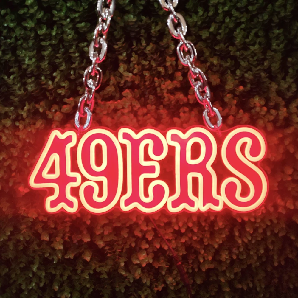 Customizable luminous NBasketballA player/team logo neon chain for game days event