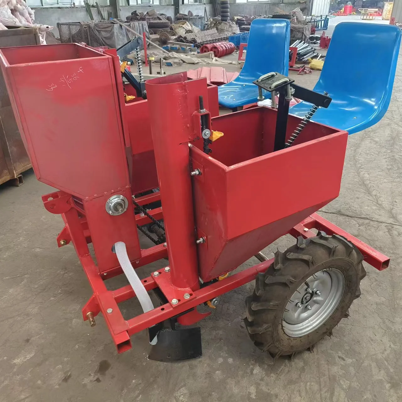 Factory selling potato planter potato sowing seeder and fertilization integrated machine potato seeder planter