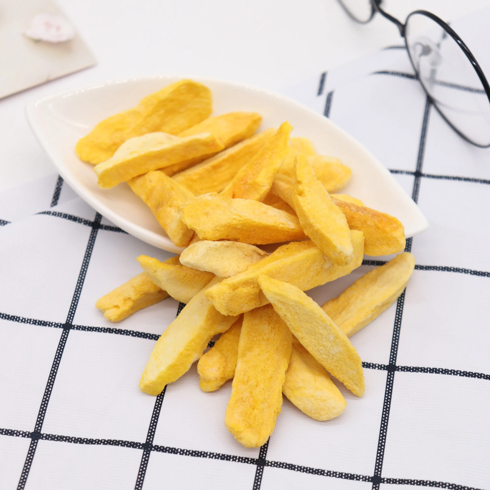 Dehydrated Thailand Mango Slices Sugar Free 100% Natural Freeze Dried Mango Sweet Natural Flavour Freeze Dried Fruit For Snack