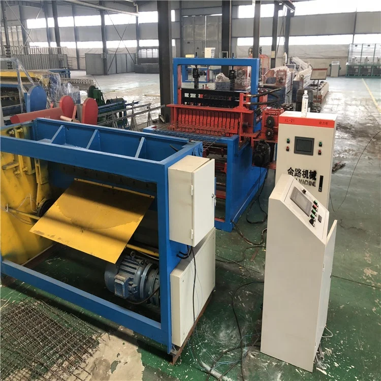 Full automatic knitting machine for crimped wire mesh machine