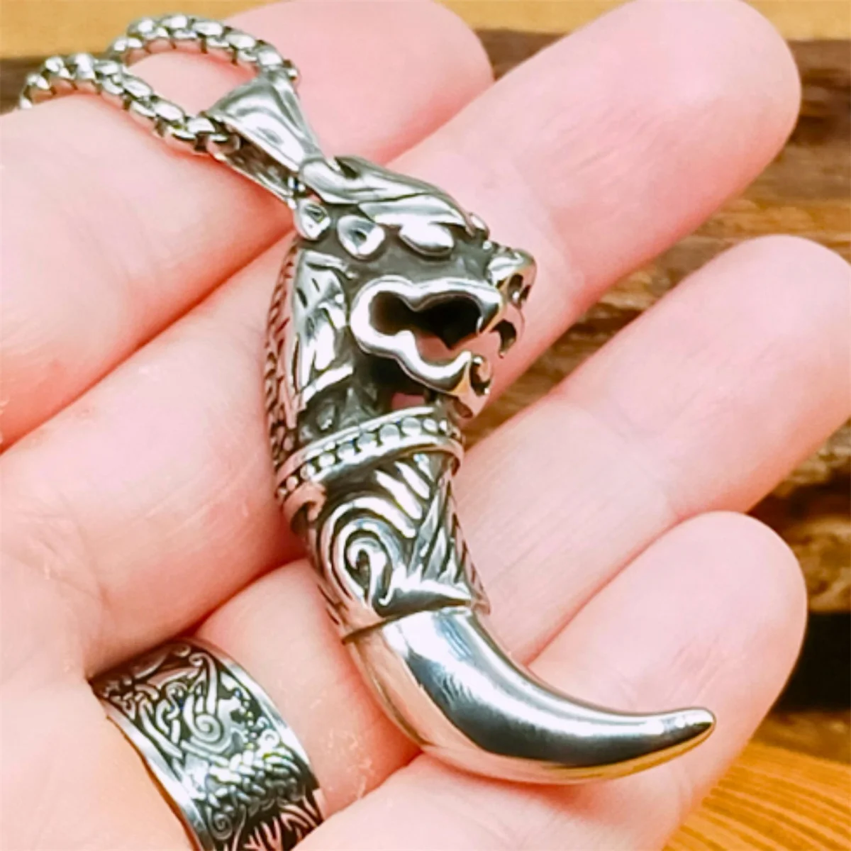 Ouj Unisex Stainless Steel Wolf Head Viking Wolfs Tooth Pendant Viking Wolfs Tooth Necklace Viking Amulet Necklace
