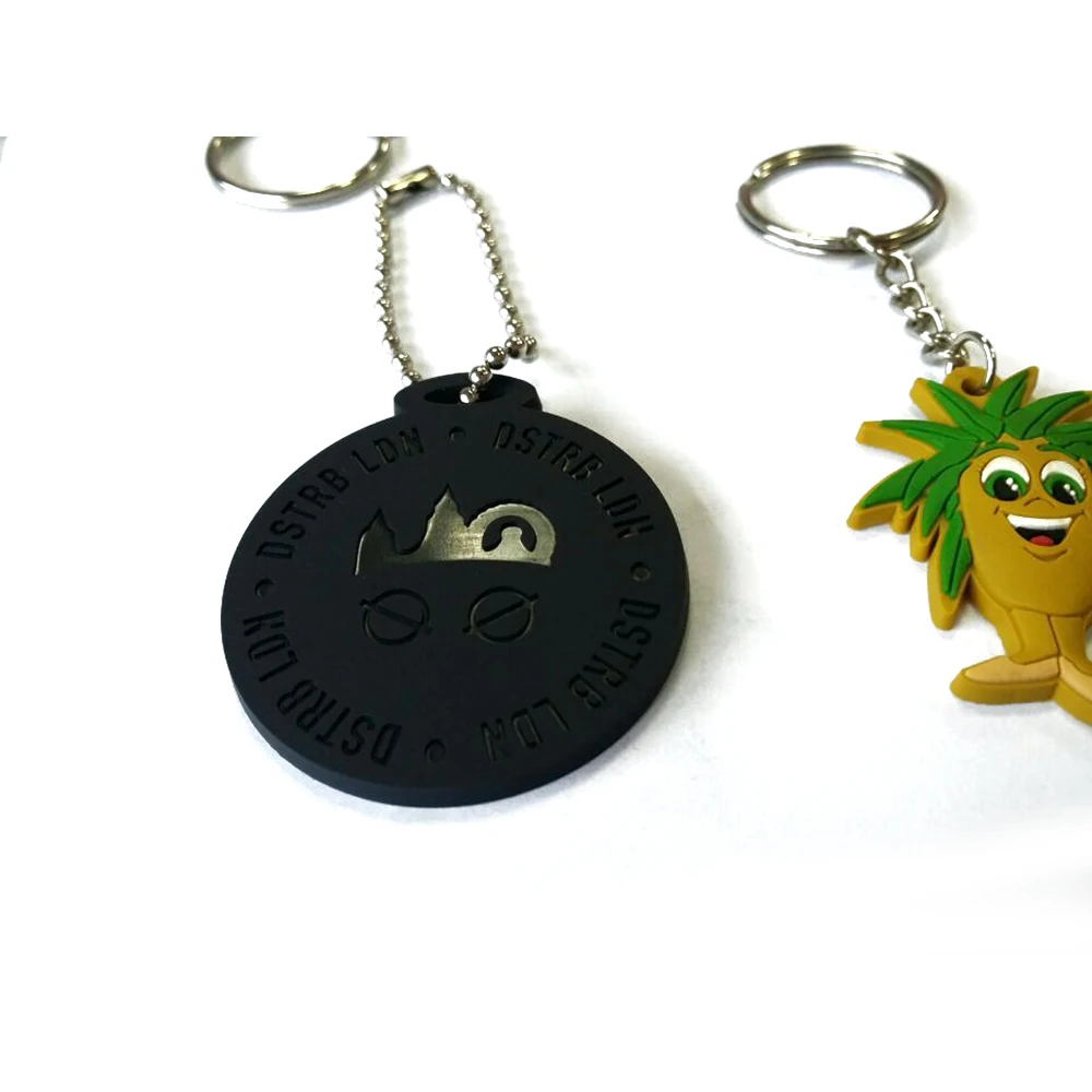 Top selling fashion keychain motor bike pvc most popular key chain customized name pvc keychain tractor model pvc key chain