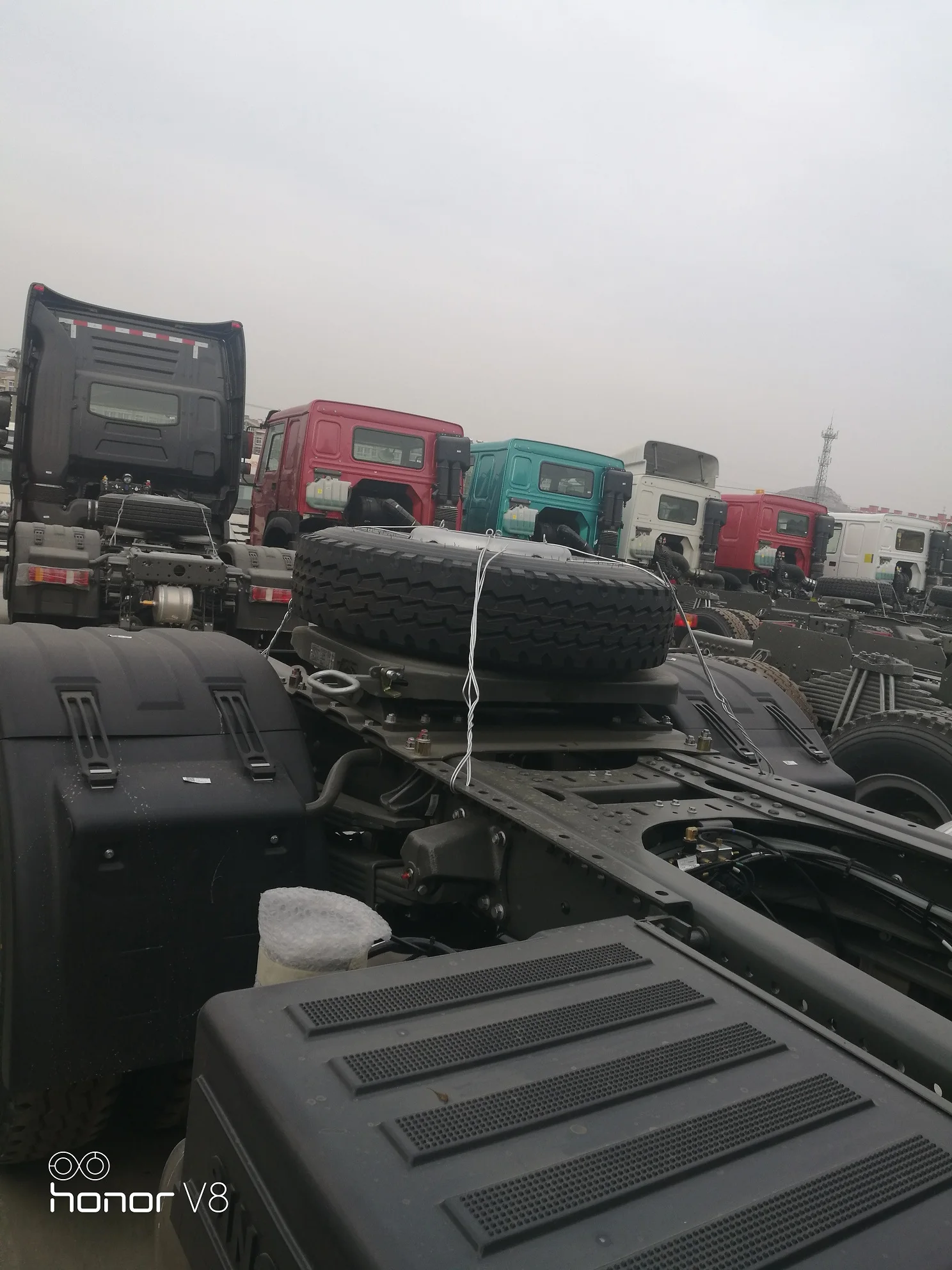 light new and used  truck Shacman Sinotruk Howo truck Tractor truck head Tow 4*2