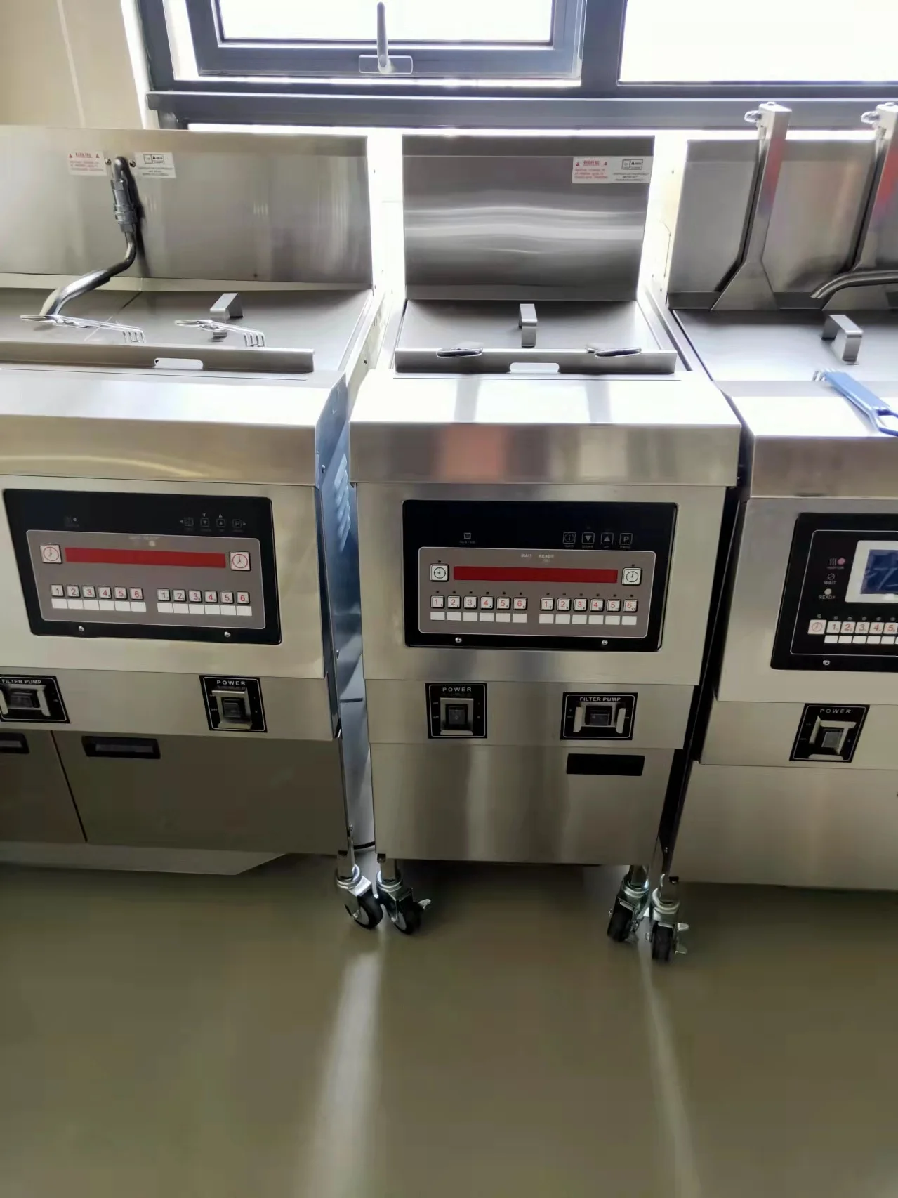 CNIX  big capacity chicken pressure deep chicken potato chips used commercial deep fryers sale (CE,manufacturer)