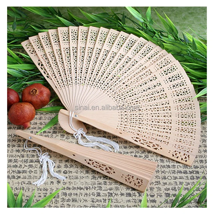 Chinese Factory Popular Wedding Gift Personalized Sell Well Party Souvenir Gift Luxury Sandalwood Fan