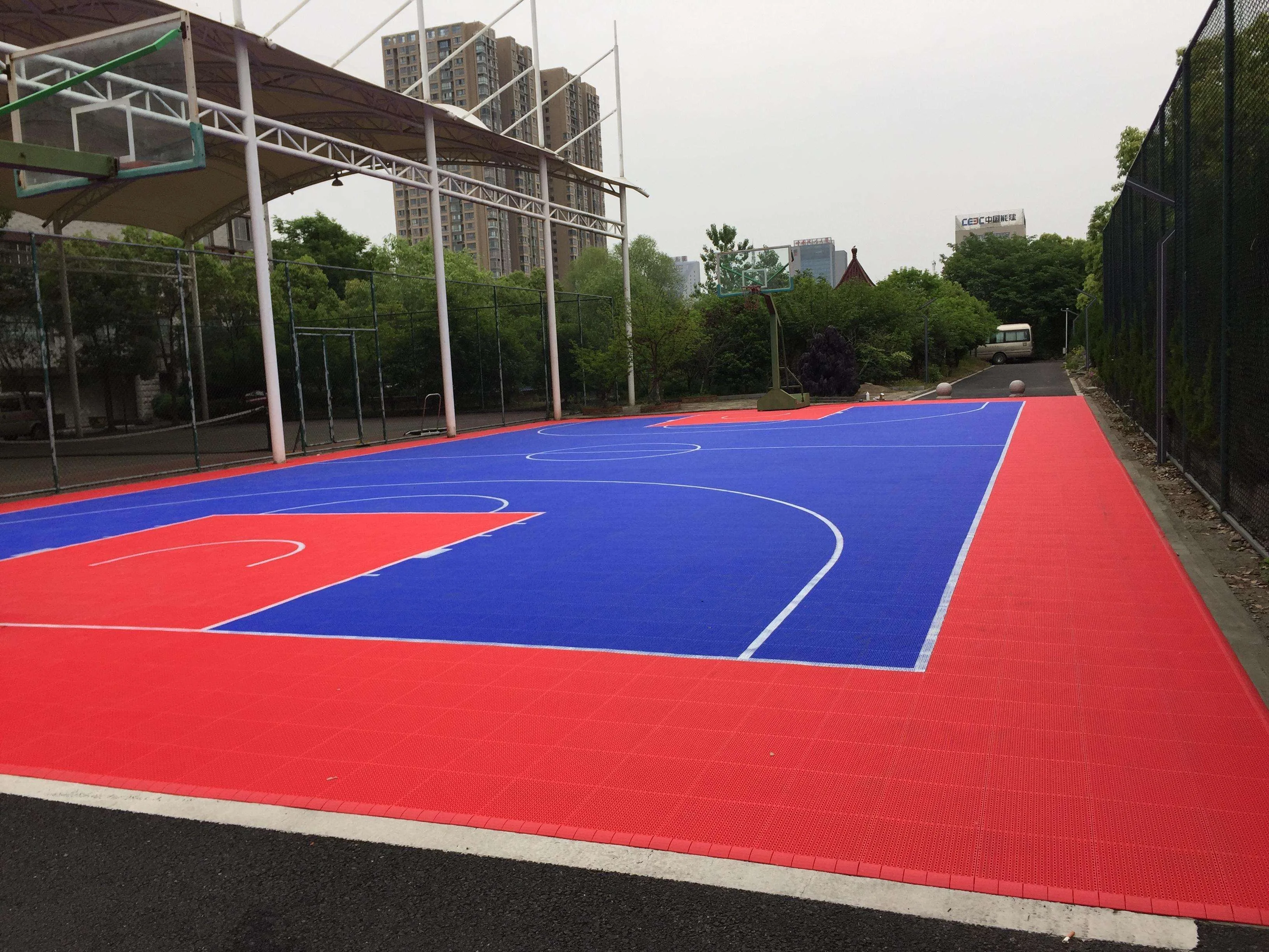 Outdoor  backyard floor tile for the whole 10-man basketball court