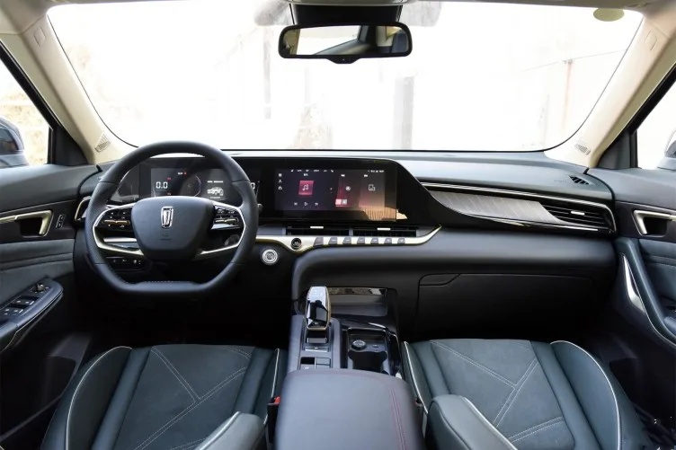 2023 FAW Besturn T55 SUV Hot Selling New Cars with Automatic Gear Box Turbo Engine Rear Camera LHD in Stock for Wholesale