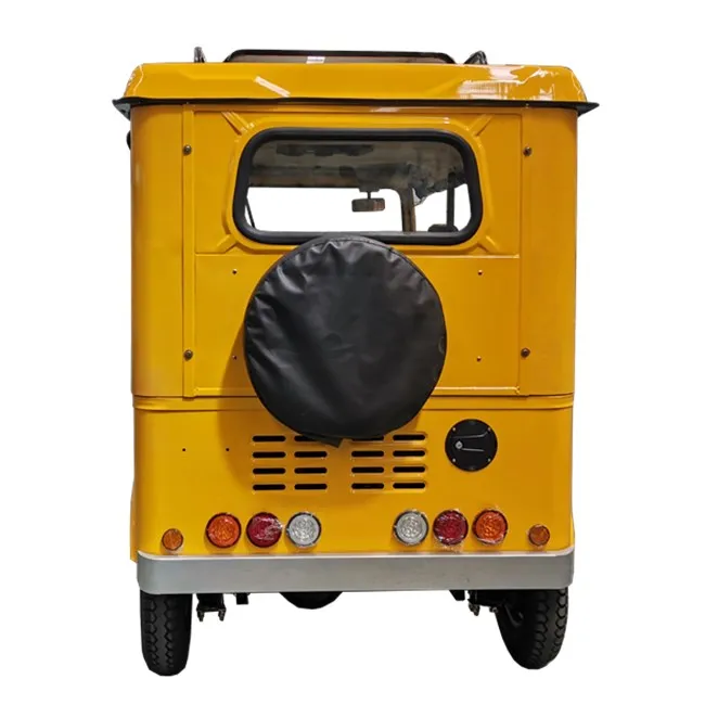 
Bajaj Three Wheel Motorcycle Taxi Gasoline Motorcycle Taxi 