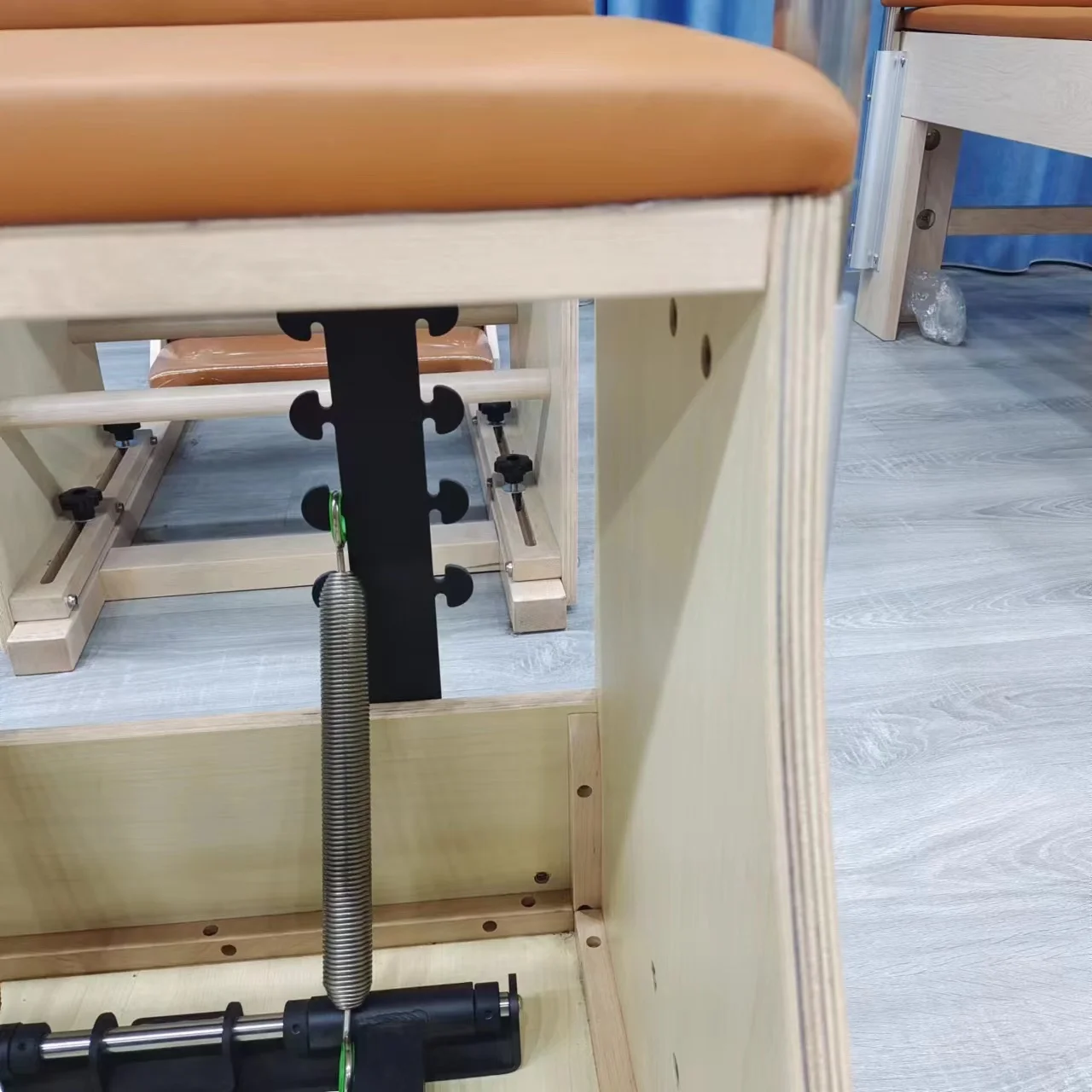 VOG-PL004 Pilates Chair Combo Chair Pilates Studio Machine Home Use Wunda Chair With Handles Loops Yoga Fitness