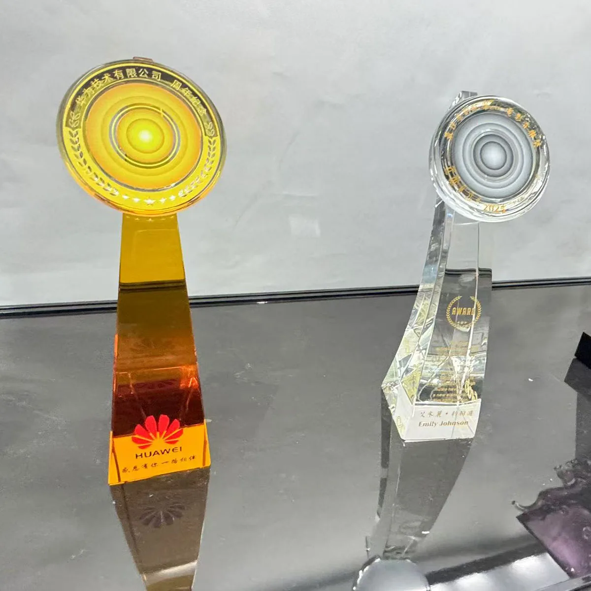 wholesale Custom gift solid metal crystal high grade liuli crystal trophy glass trophy award souvenirs gifts