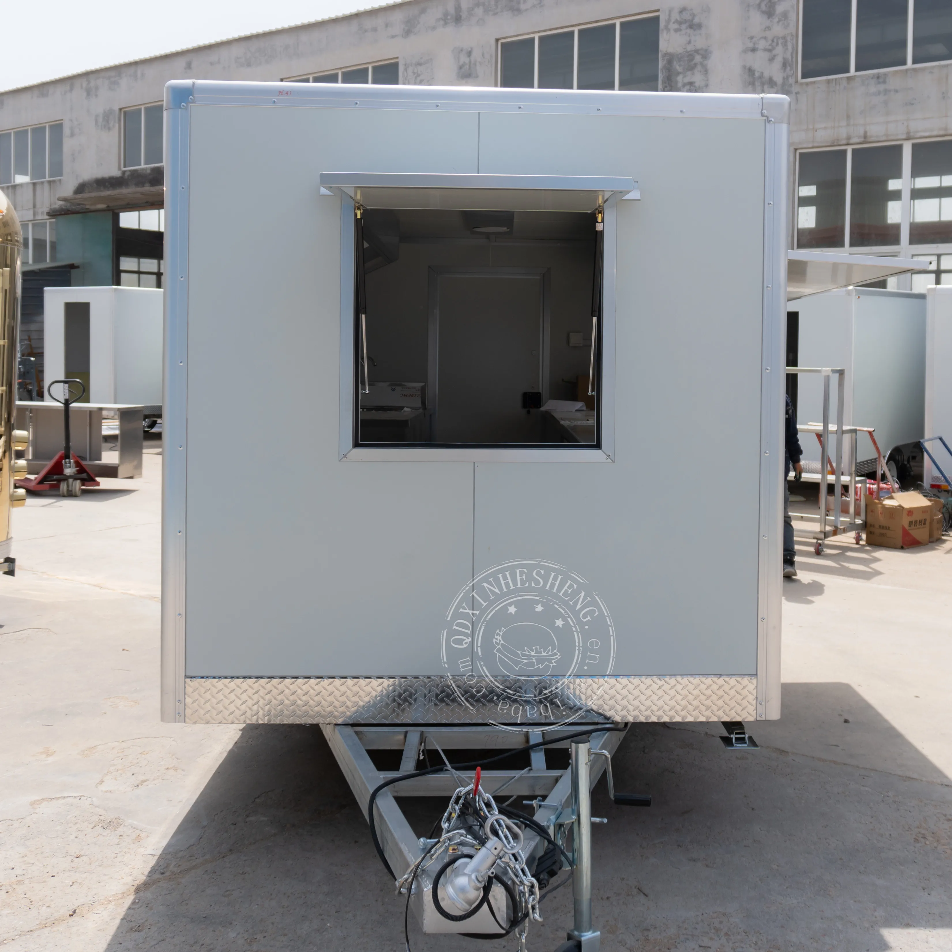 Food Van / Mobile Food Trailer / Food Truck Party Bus New Designed Multifunctional Street Outdoor Customized