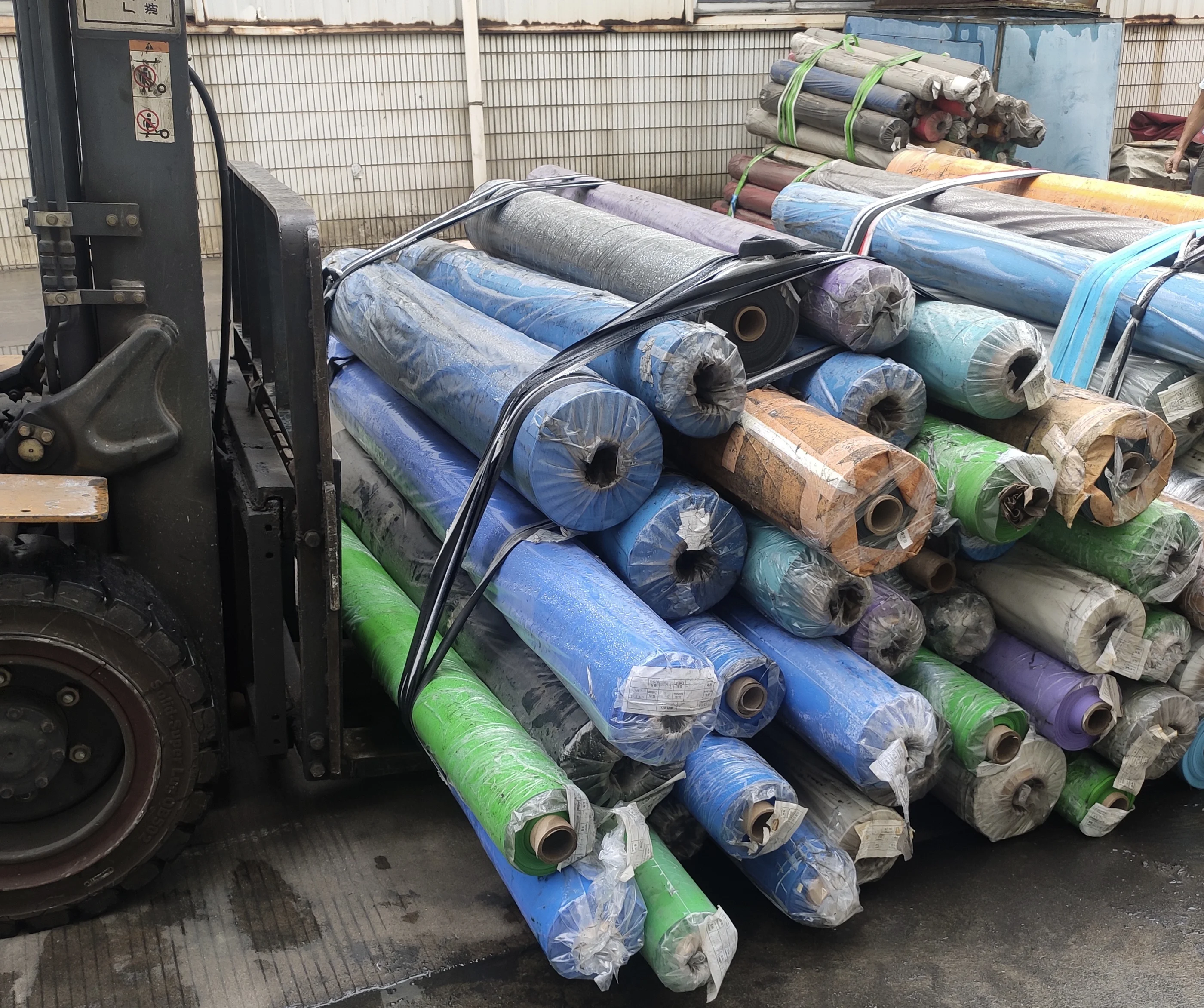 Vinyl Coated PVC Tarps Stock LotJacquard Woven Plain Style FabricBlackout and Flame Retardant for tent,cover