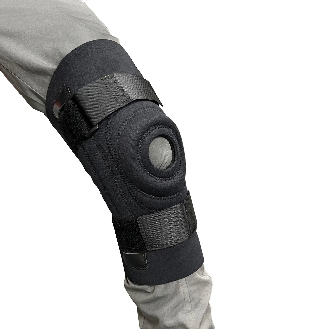 Medical knee pads with four spring bars