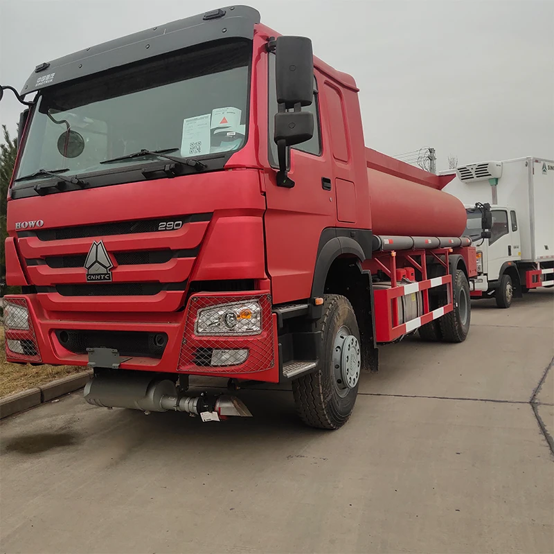 Sinotruk Howo 4x2 6 Wheeler Fuel Tank Truck 10cbm Howo Oil Tanker Truck With Pump