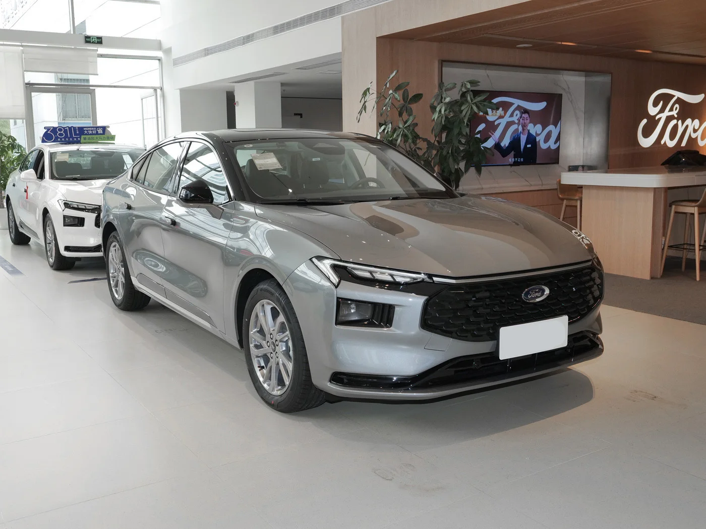 Новые китайские бензиновые автомобили F-ord Mondeo 5-местный седан 2 0 T 254Ps дешевые для взрослых changan