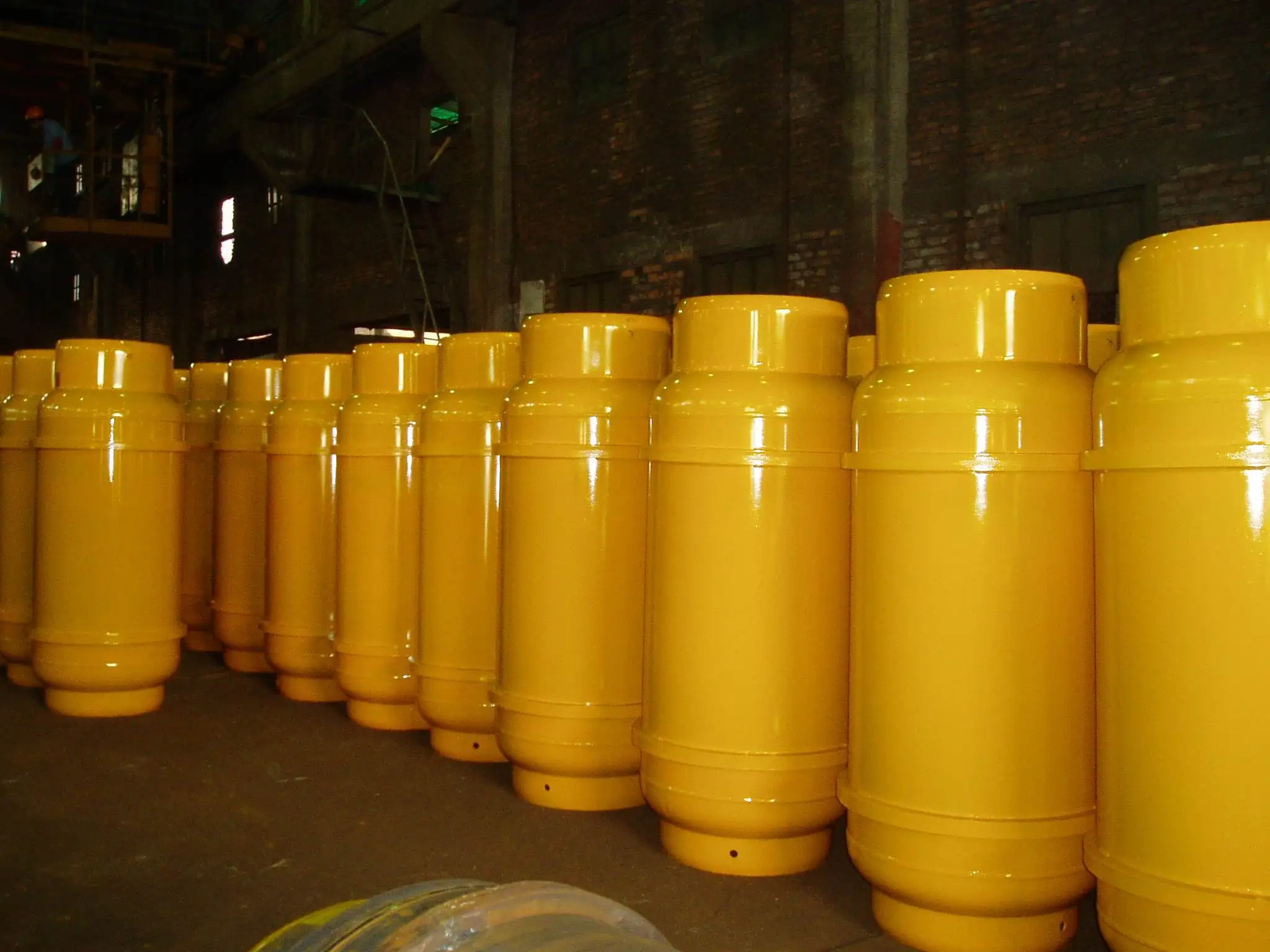 Refilling Ammonia Gas / Liquid Ammonia anhydrous ammonia for Refrigeration