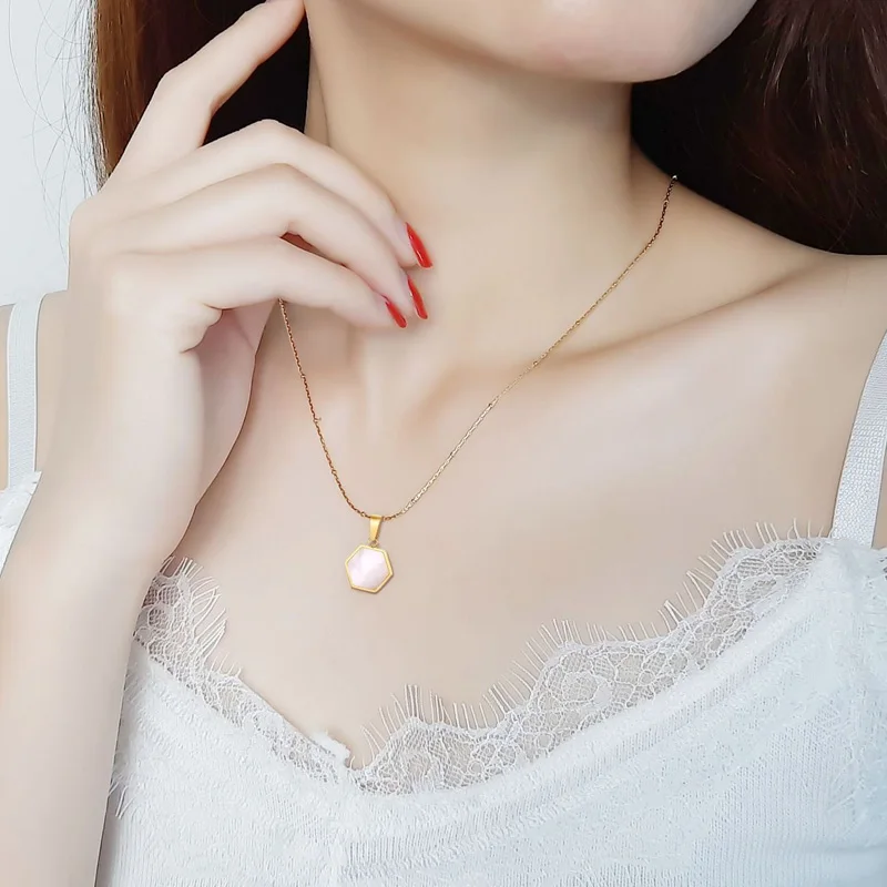 Manufacturer  women minimalist jewellery Square malachite shell pendant necklace