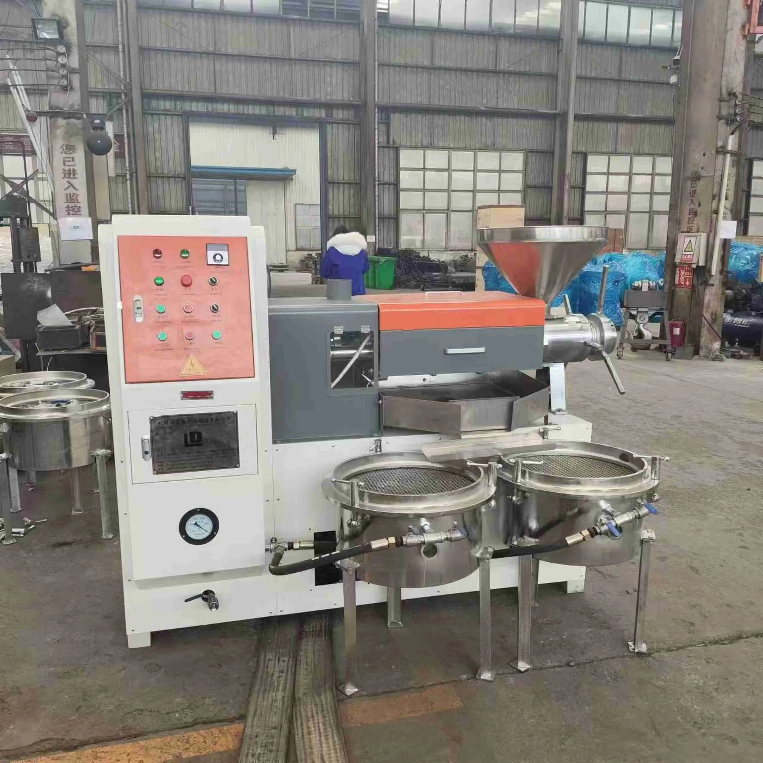 Factory Direct High Efficiency 6YL-80ZD Automatic Screw Oil Press Extracting Vegetable Peanut Soybean Oil Engine Motor Pump Gear