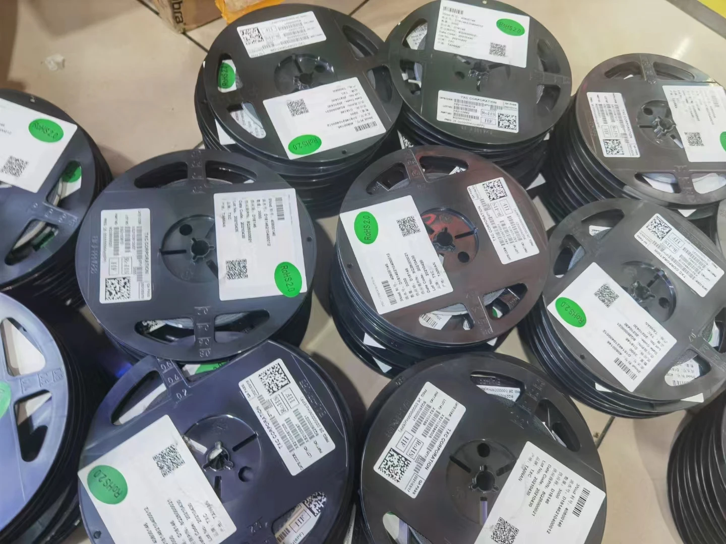 SMD-3225 SMD кварцевый 8M12M/16 м/20/24/25/32/50/40 м 16 МГц 20 24 26MZH 28 30 3 2 мм * 5 4-SMD 4pin