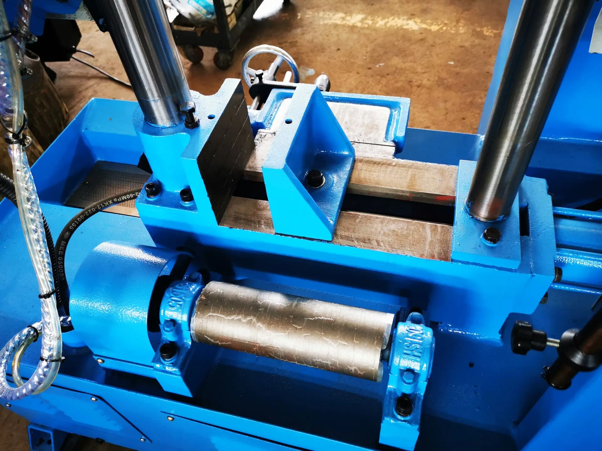 GH4220A automatic metal cutting band saw machine with CE