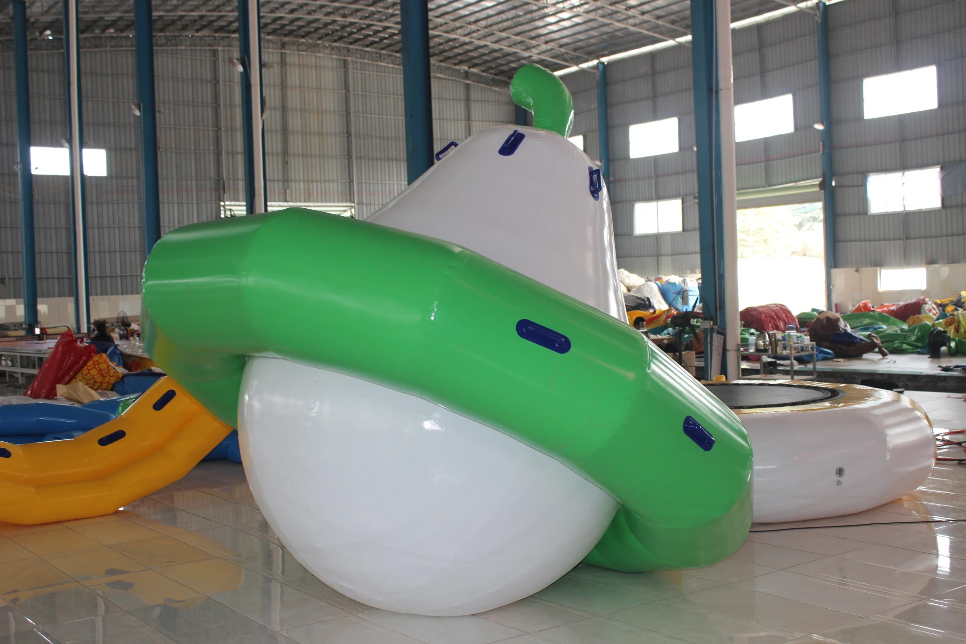 Water Trampoline 3m Diameter PVC Inflatable Bouncer Floating Inflatable Water Jumping Bed Play Equipment