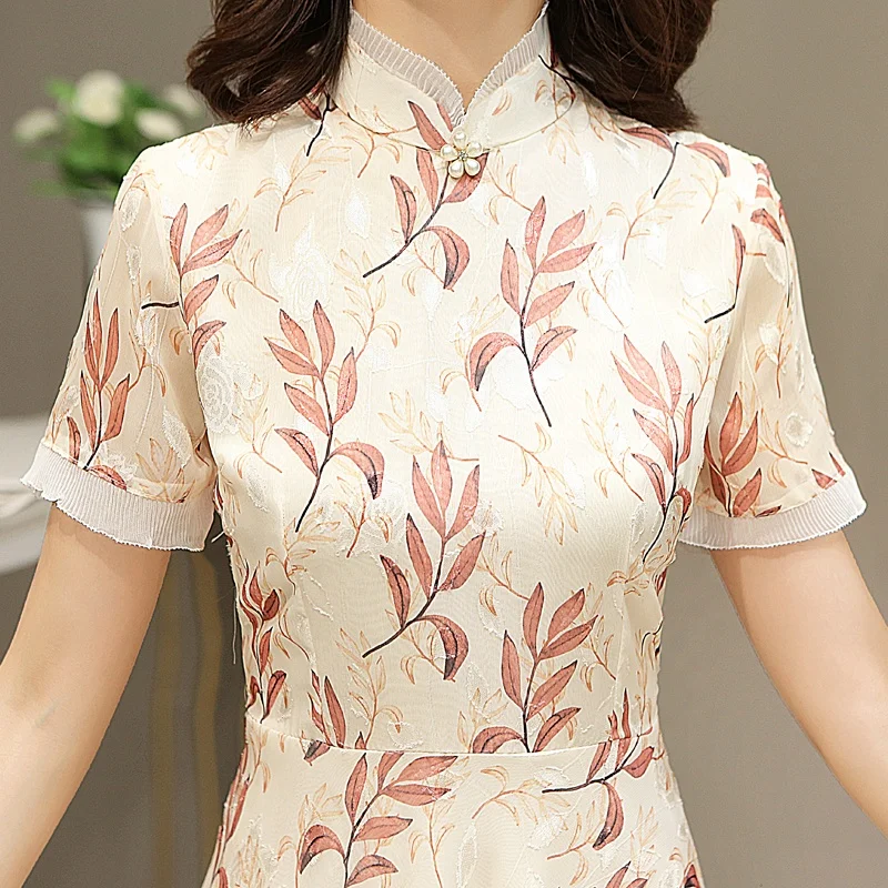 
Chinese morden fashion Cheongsam, Floral long Qipao, Short sleeve chiffon Dress For Women 