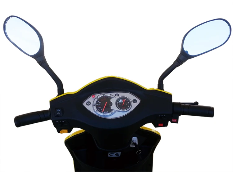 
New product 2017 electric scooter 300w with good price 