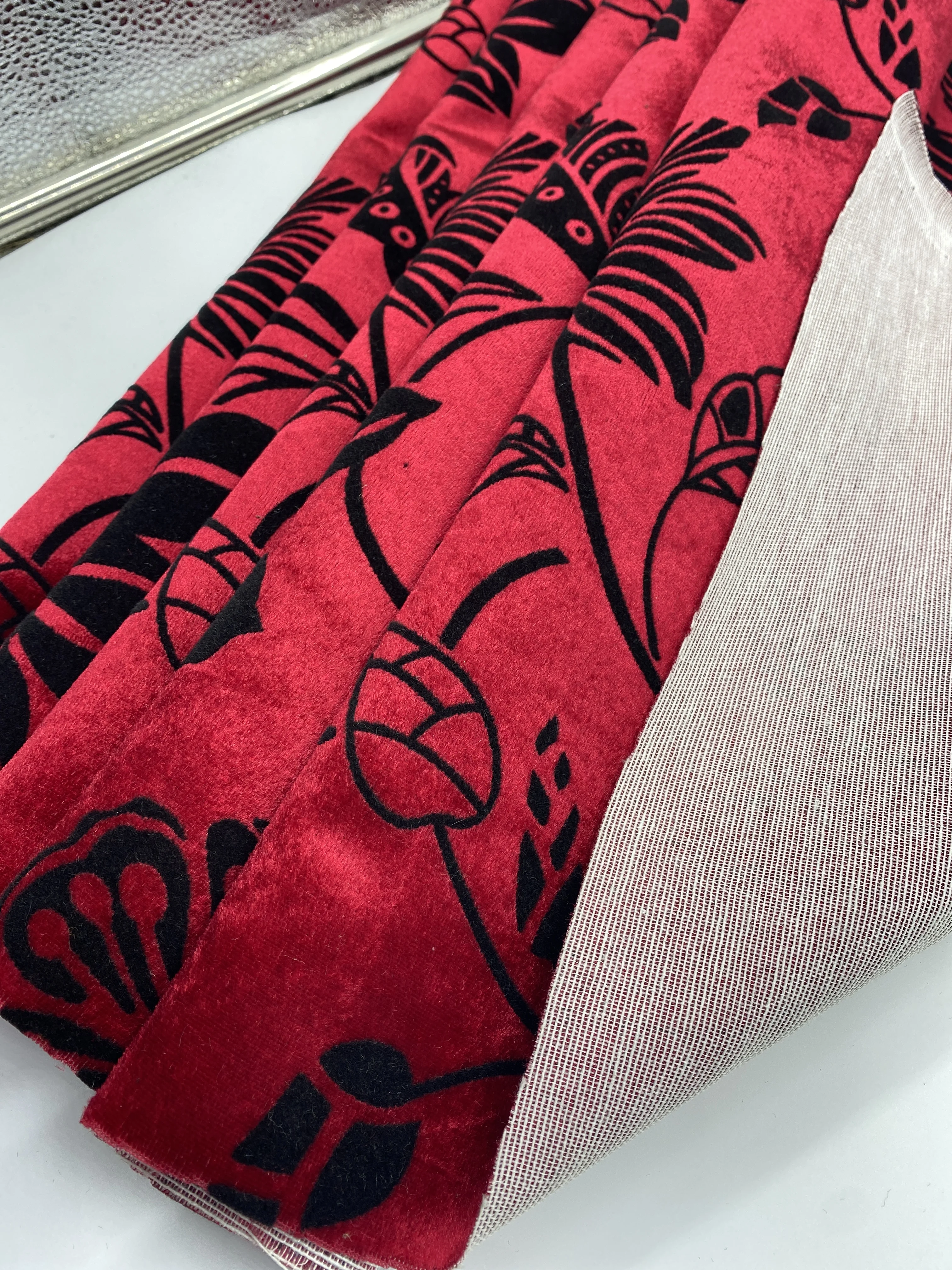 Shrink resistant linen look damask flocking sofa cover fabric