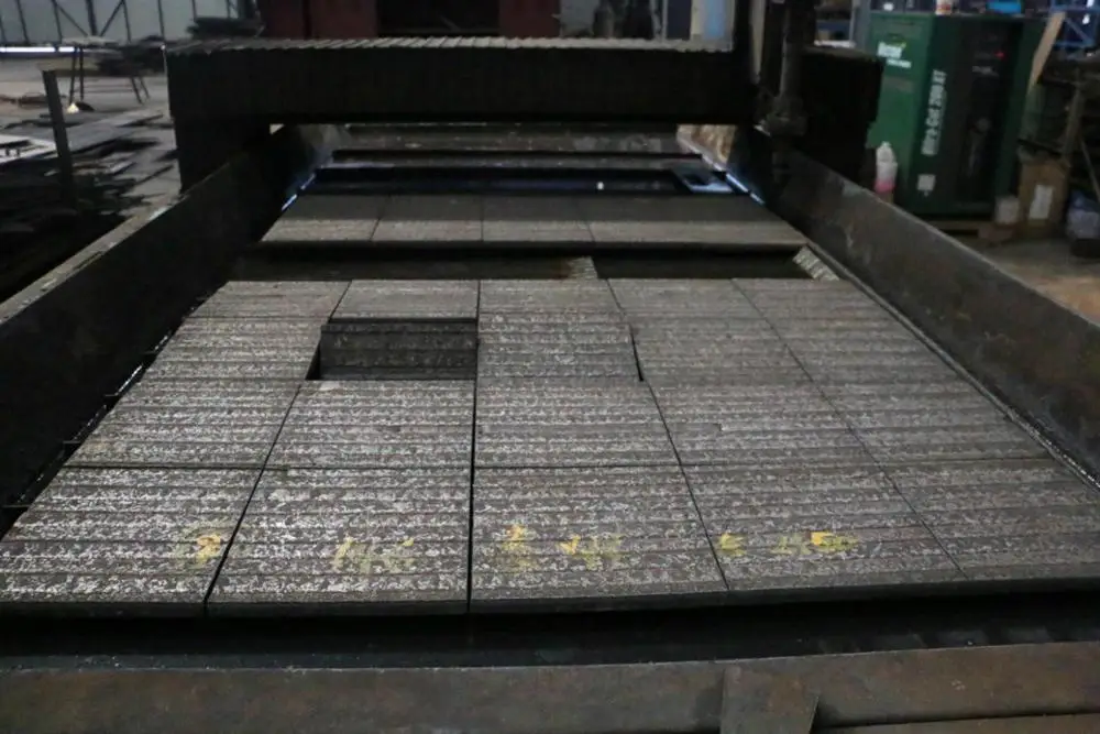 A36 mild steel with abrasion resistant chromium carbide overlay wear plate