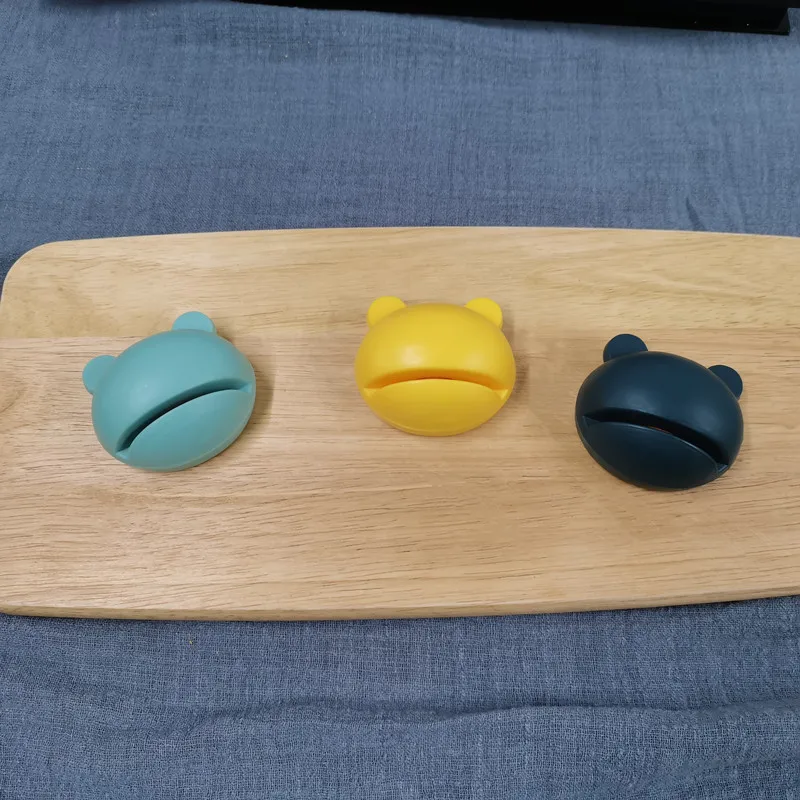 Hot Sale news frog design lovely green pink colour small  grinding blade plastic  kitchen accessories knife sharpener