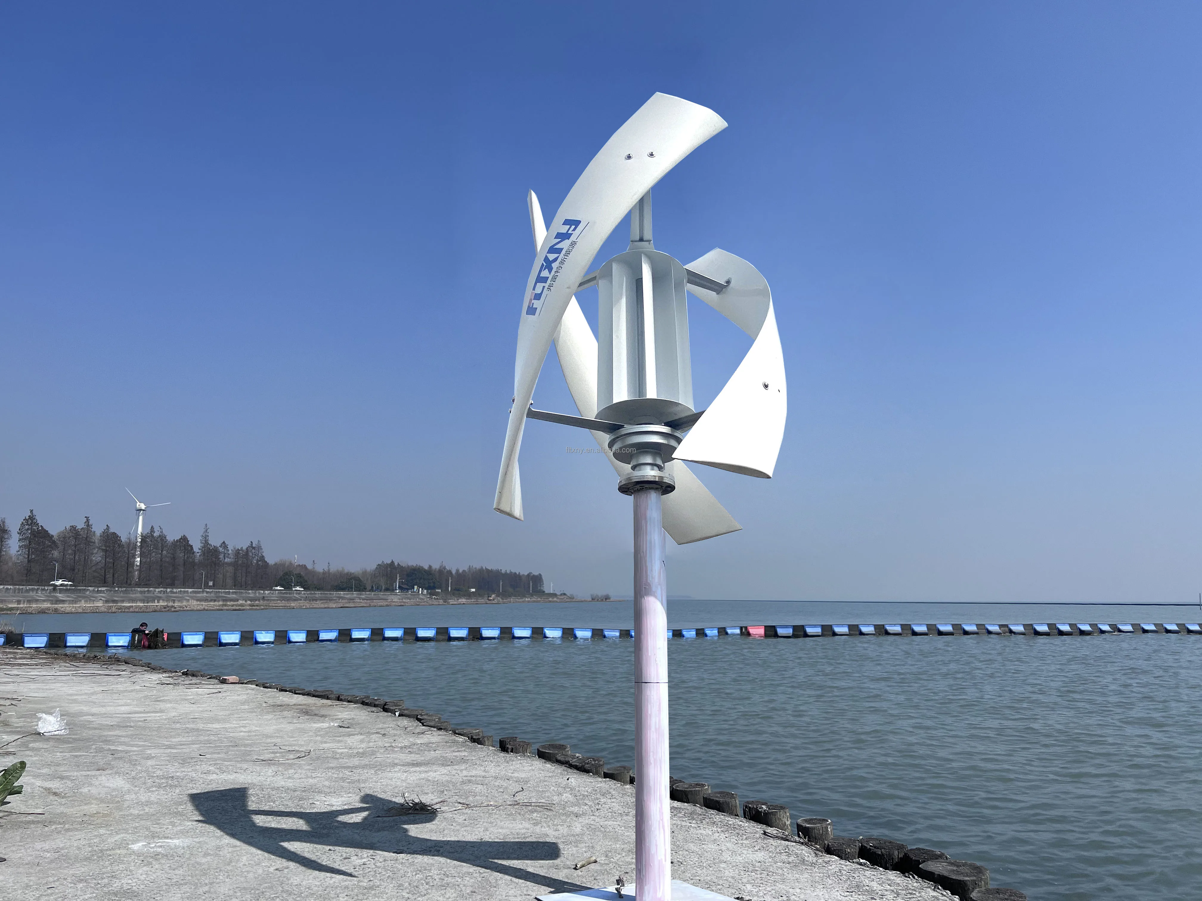 Custom make cheap 1500w wind turbine vertical axies wind turbine China home wind generator