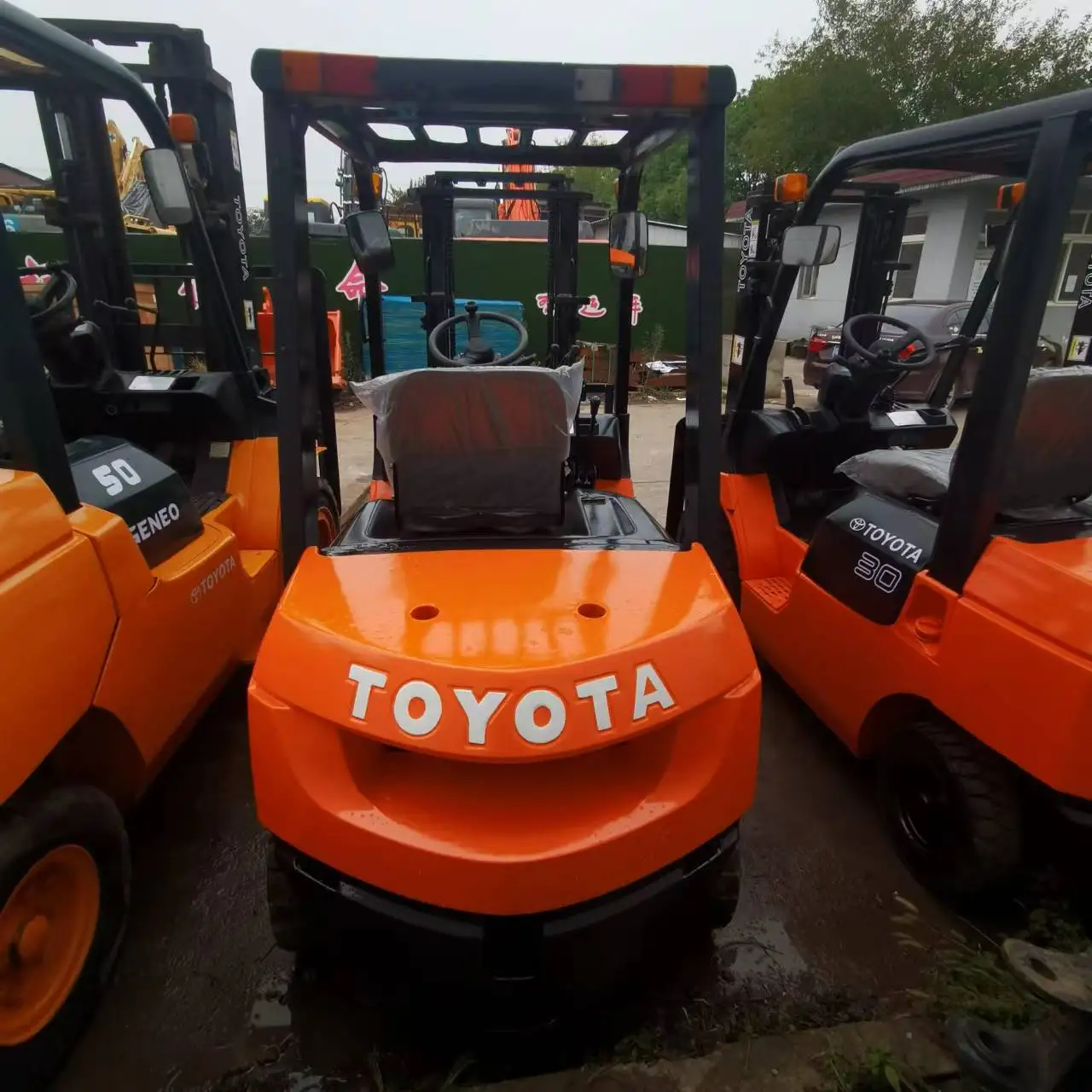 Used TOYOTA 30 Crawler Forklifts/Low Price Made inJapan Used 2nd Hand 3 Ton Toyota 30 Forklifts Low Price For Sale on China