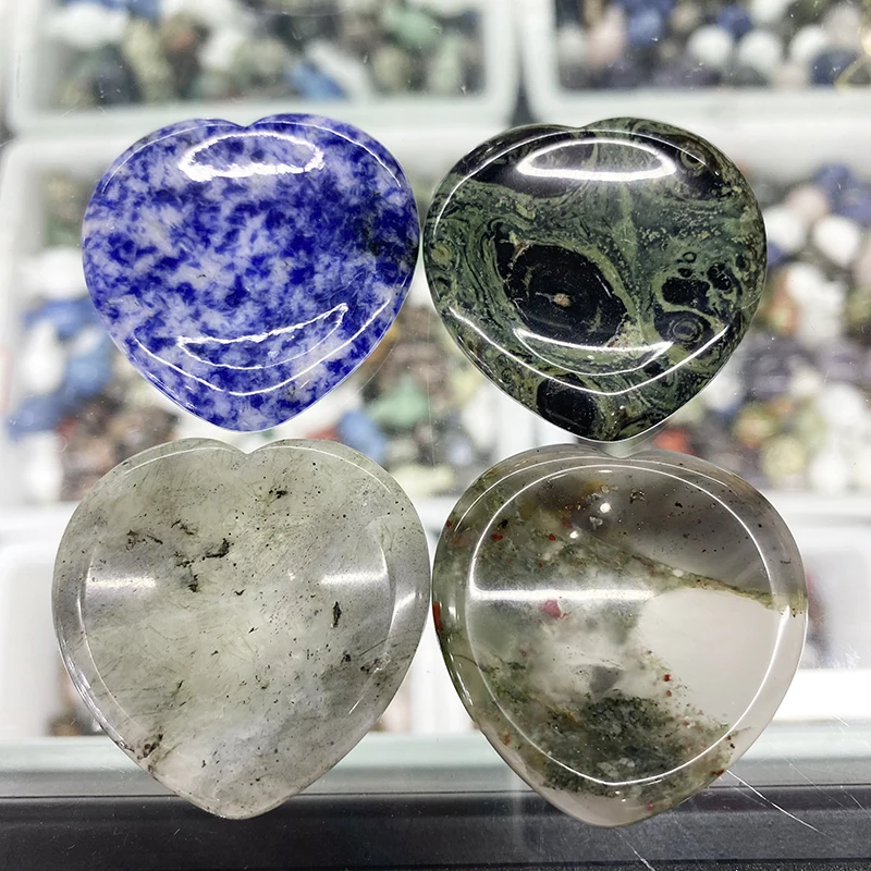 Wholesale gemstone worry stone crystal palm ceragem jade thumb stone heart massage kit