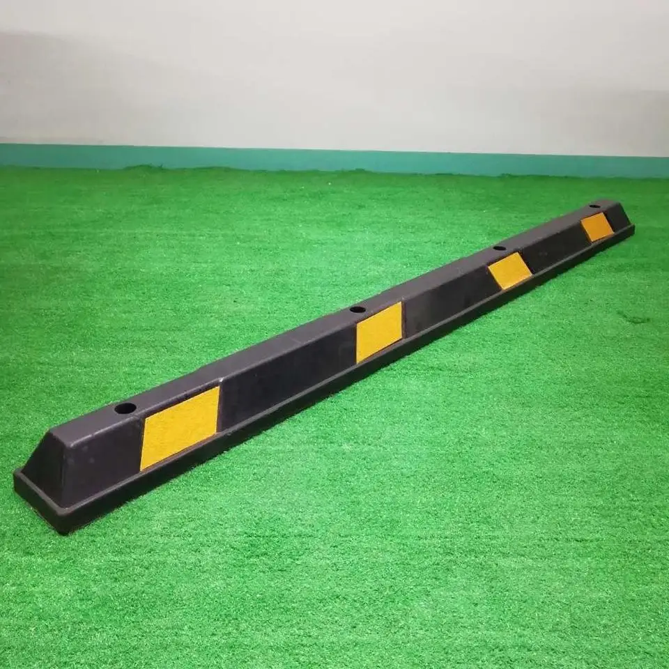 HONGQIAO 2M Car Stopper Custom Road Speed Limiter Safety Rubber Parking Lot Bumpers Wheel Stopper Parking Wheel Stop