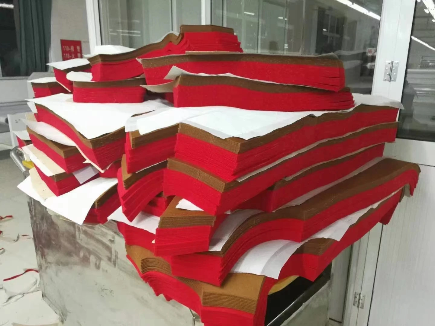 digital automatic fabric cutting machine for leather, fabric in sofa, furniture, automotive