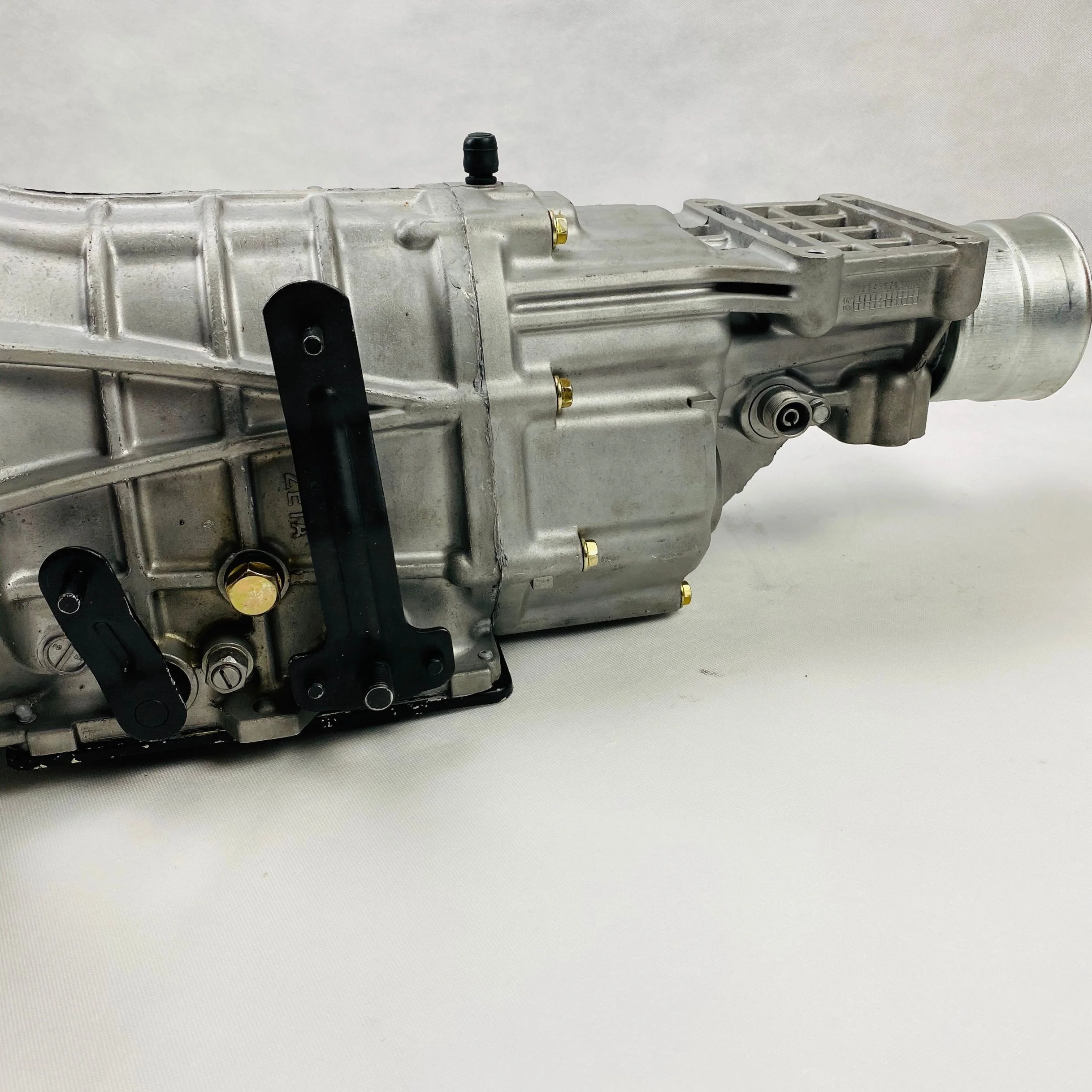 Перестроенная коробка передач для Hyundai H100 и Mistubishi L300 4D56 4x2