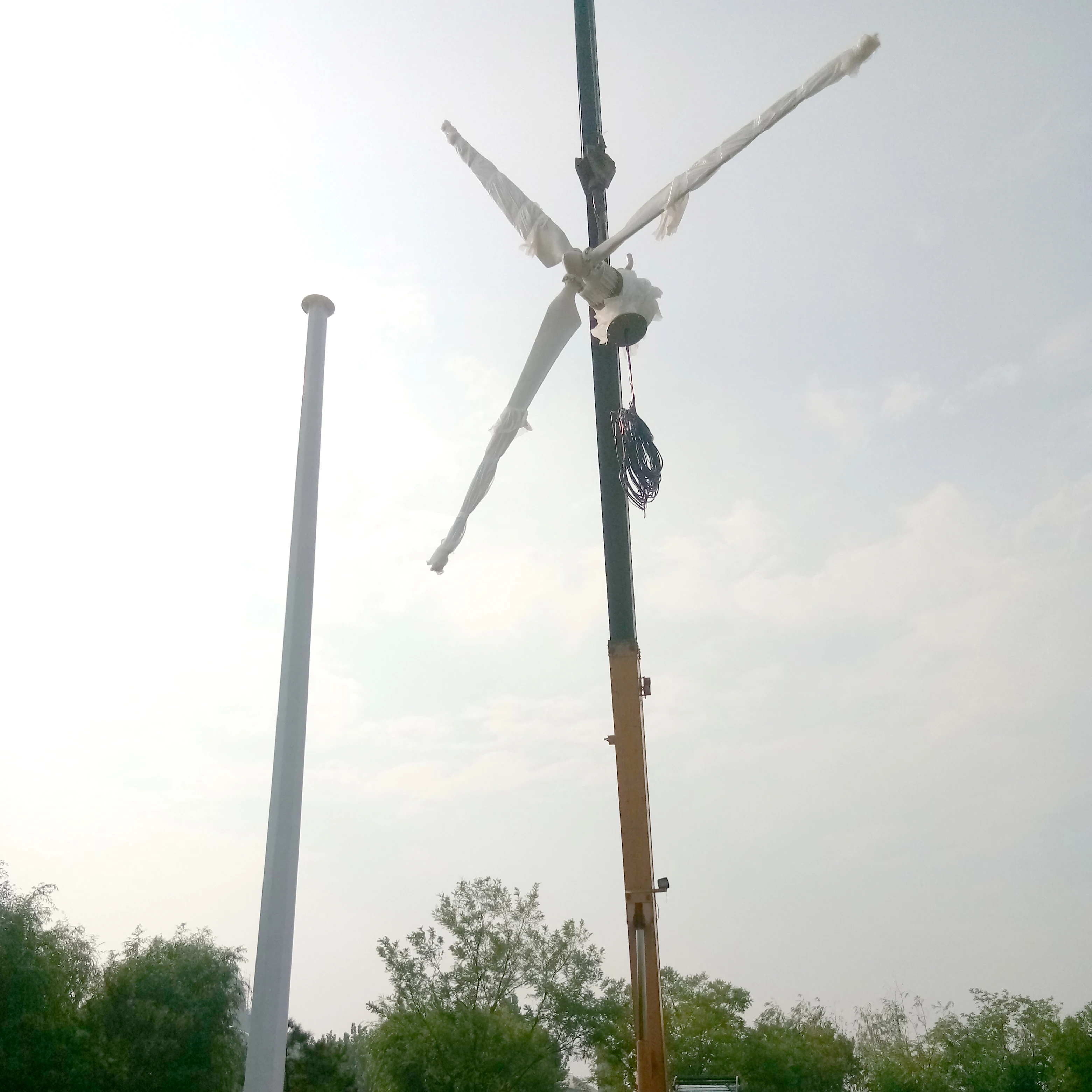 50kw High-performance large-scale wind turbines provide installation guidance for high power generation efficiency