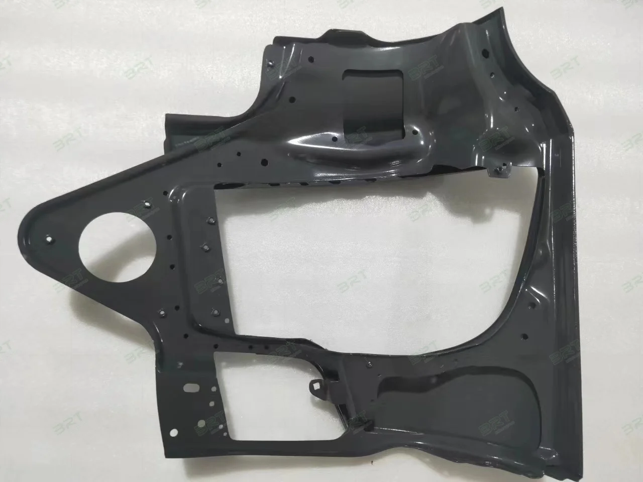 BUMPER WITHOUT FOG LAMP HOLE  LOW CABIN RH 9608809272 LH 9608809072 FOR MERCEDES-BENZ AROCS/ANTOS  FOR EUROPEAN TRUCK BODY PARTS