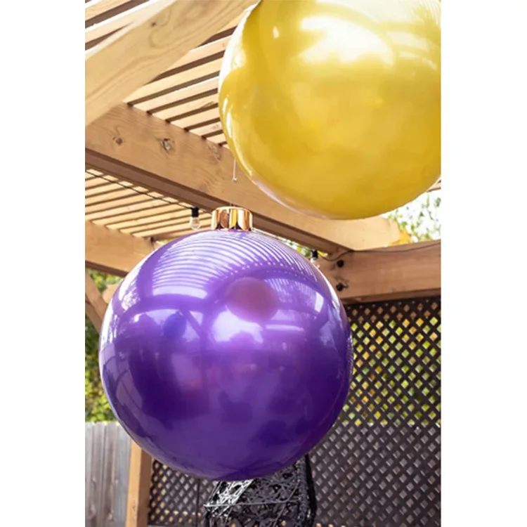 High Quality Solid Color Seamless Inflatable Christmas Balls For Garden Yard Decoration