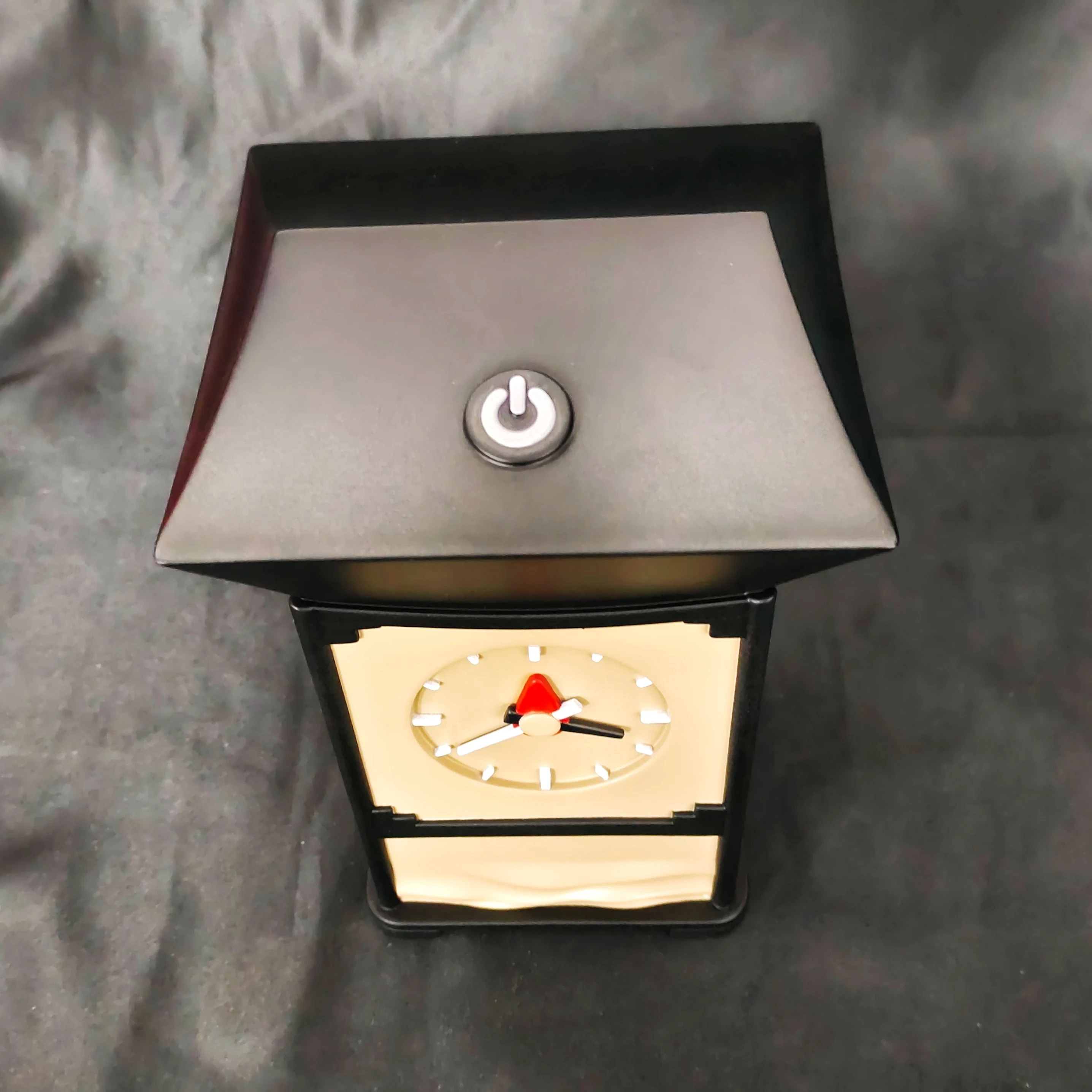 Подвесные часы с