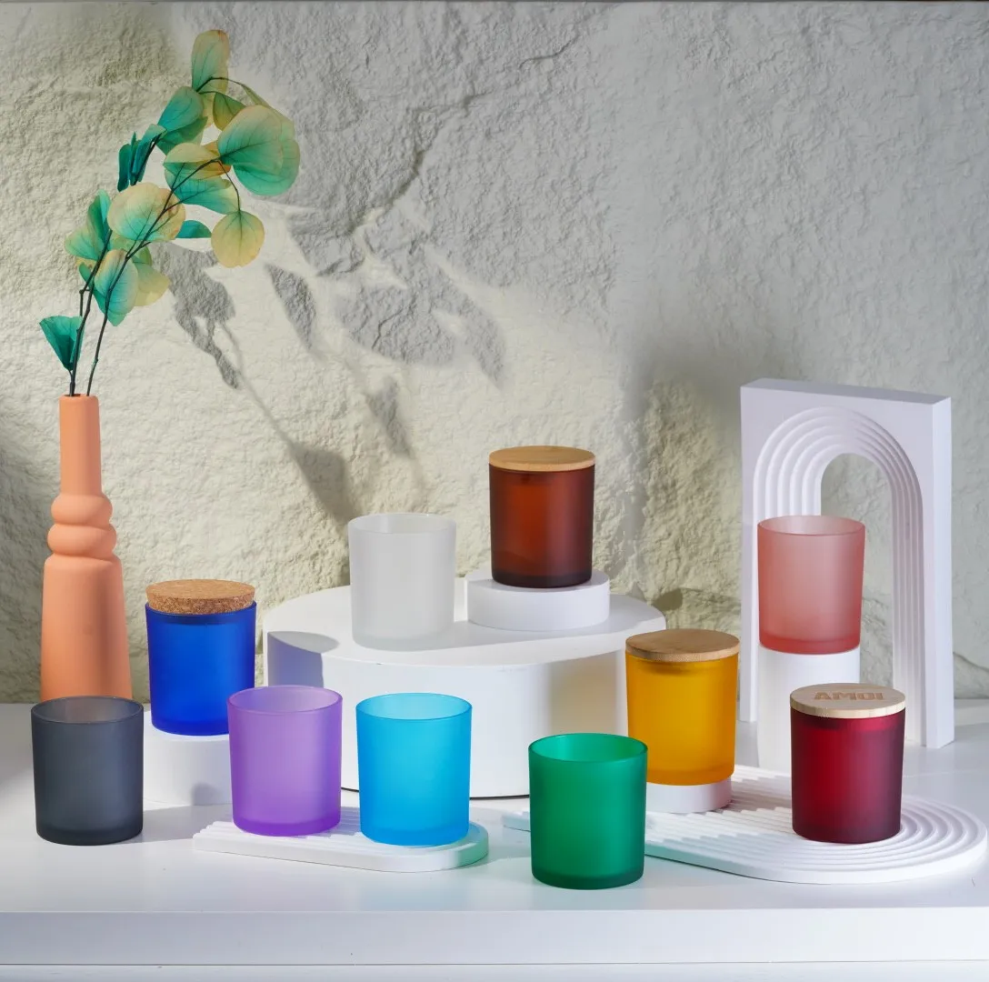 Empty Transparent clear Amber Glass Candle Jars and  Luxury Candle Vessels with Lid