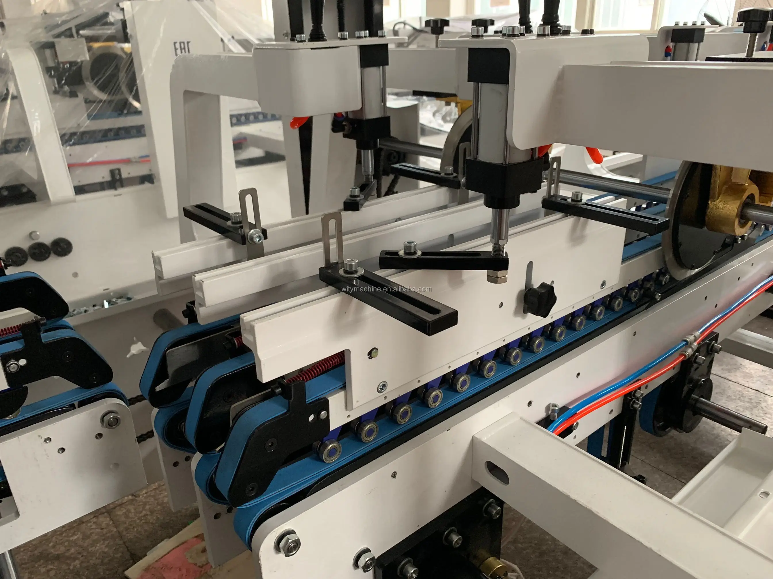 Automatic Carton Box Folder Gluer Machine With Pre-fold for Pizza Box Hamburger Box