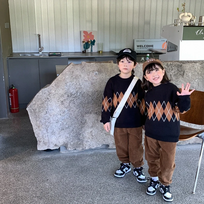 Ins popular design Mommy and My Family Matching Corduroy Trousers Pants Custom Kids Outdoor party Casual Plain Corduroy Pants