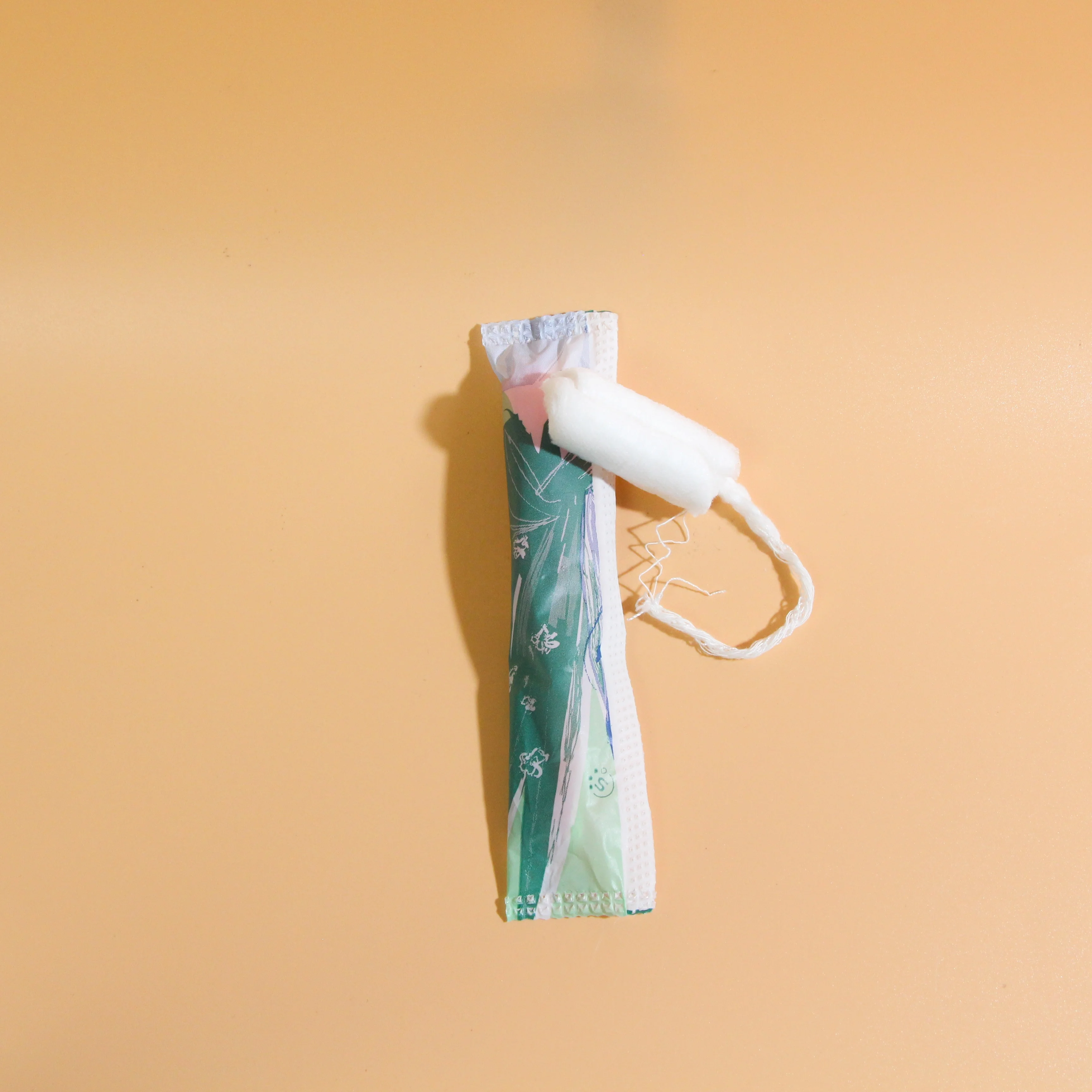 OEM private label wholesale sanitary disposable organic cotton tampons with PLA applicator  for use