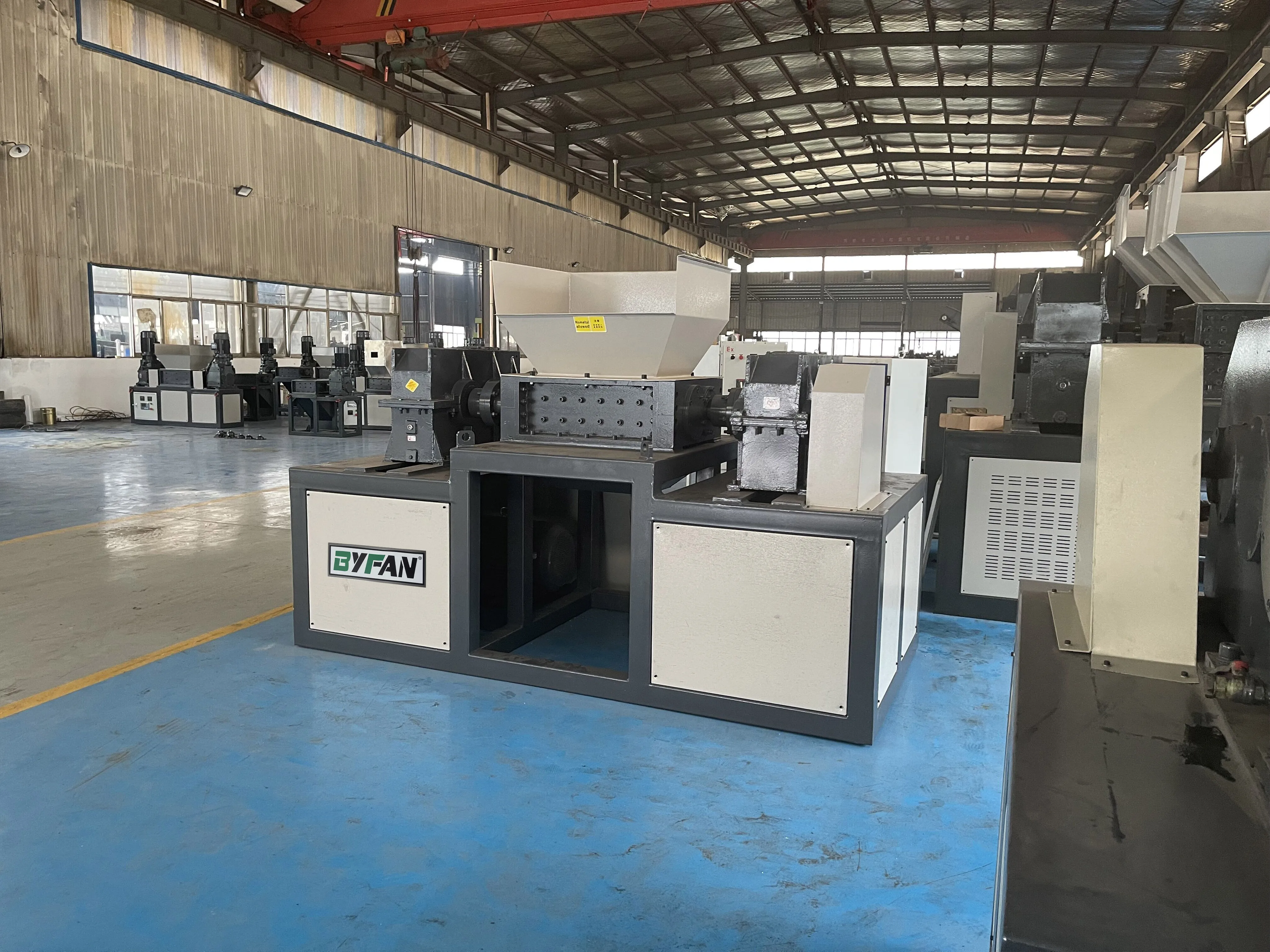 Хорошая цена, дробилка для пластиковых бутылок, машина для переработки Шредера