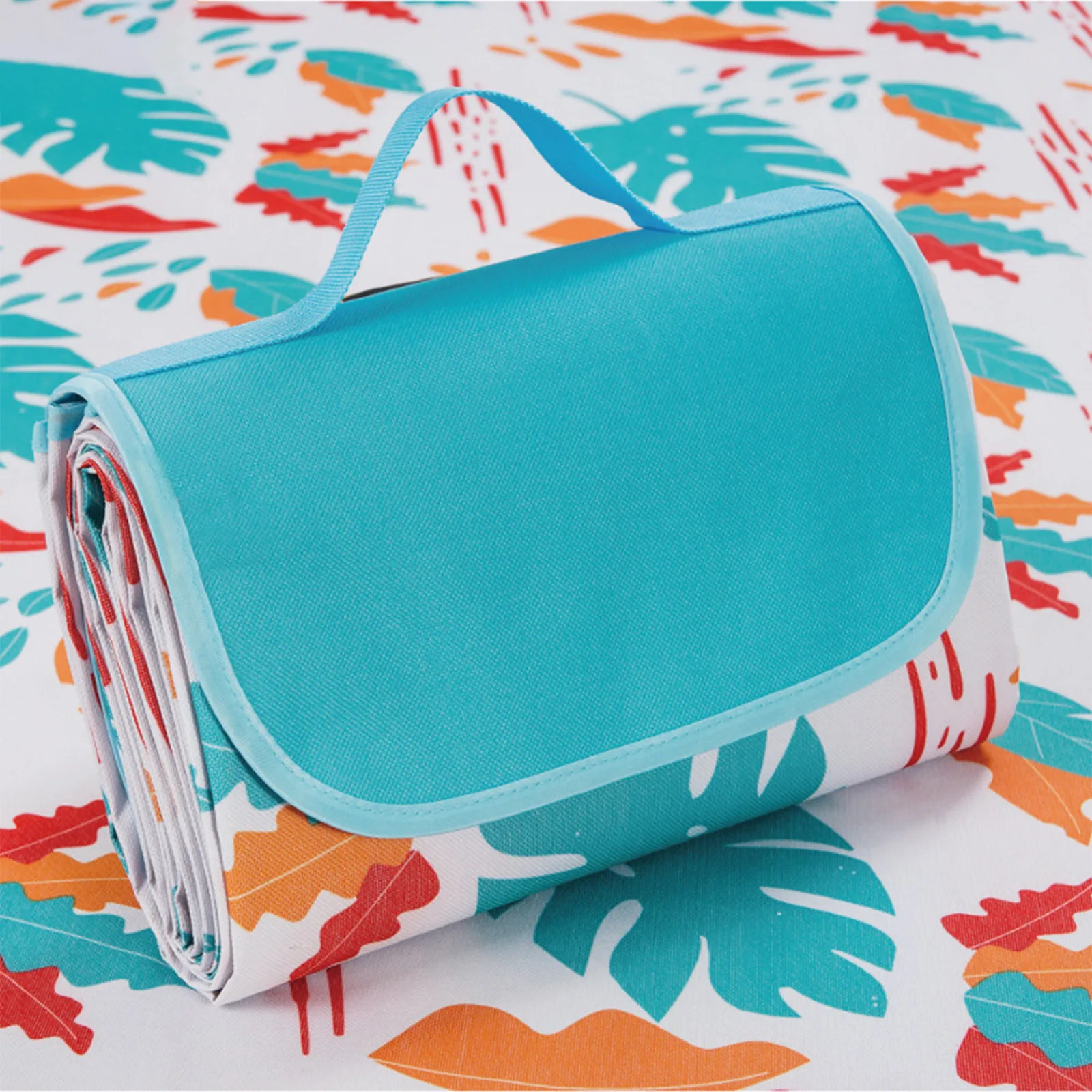 High quality Oxford cloth waterproof Foldable Picnic Mat Fashion design Picnic Mat With handle