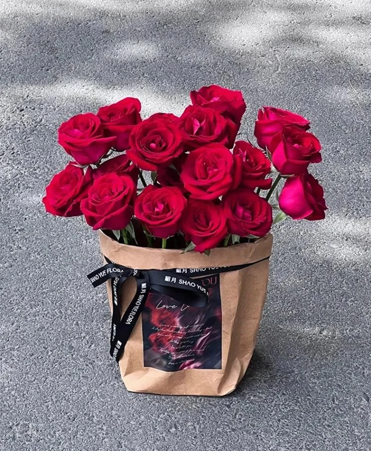 Custom Logo Flower Paper Bags Bouquet Florist Packaging Luxury Flowers Wrapping Paper Waterproof Handbag Gift Bag for Plants