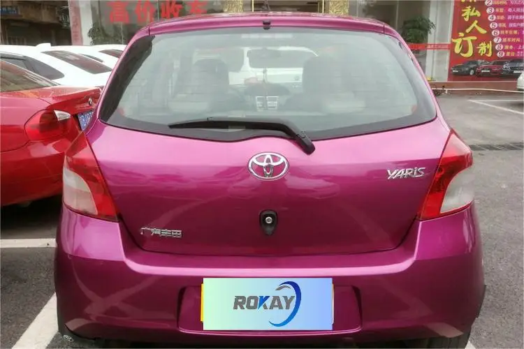 Toyota Yarise 2009 1.6E ручная комфортная версия Подержанный автомобиль